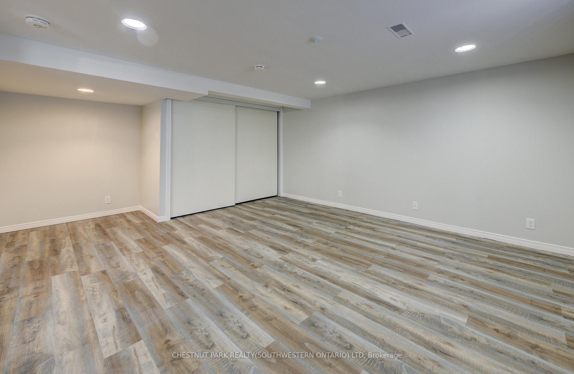 Photo 11 of Unit B, 88 Glen Lake Crescent, Kitchener — HOMEH