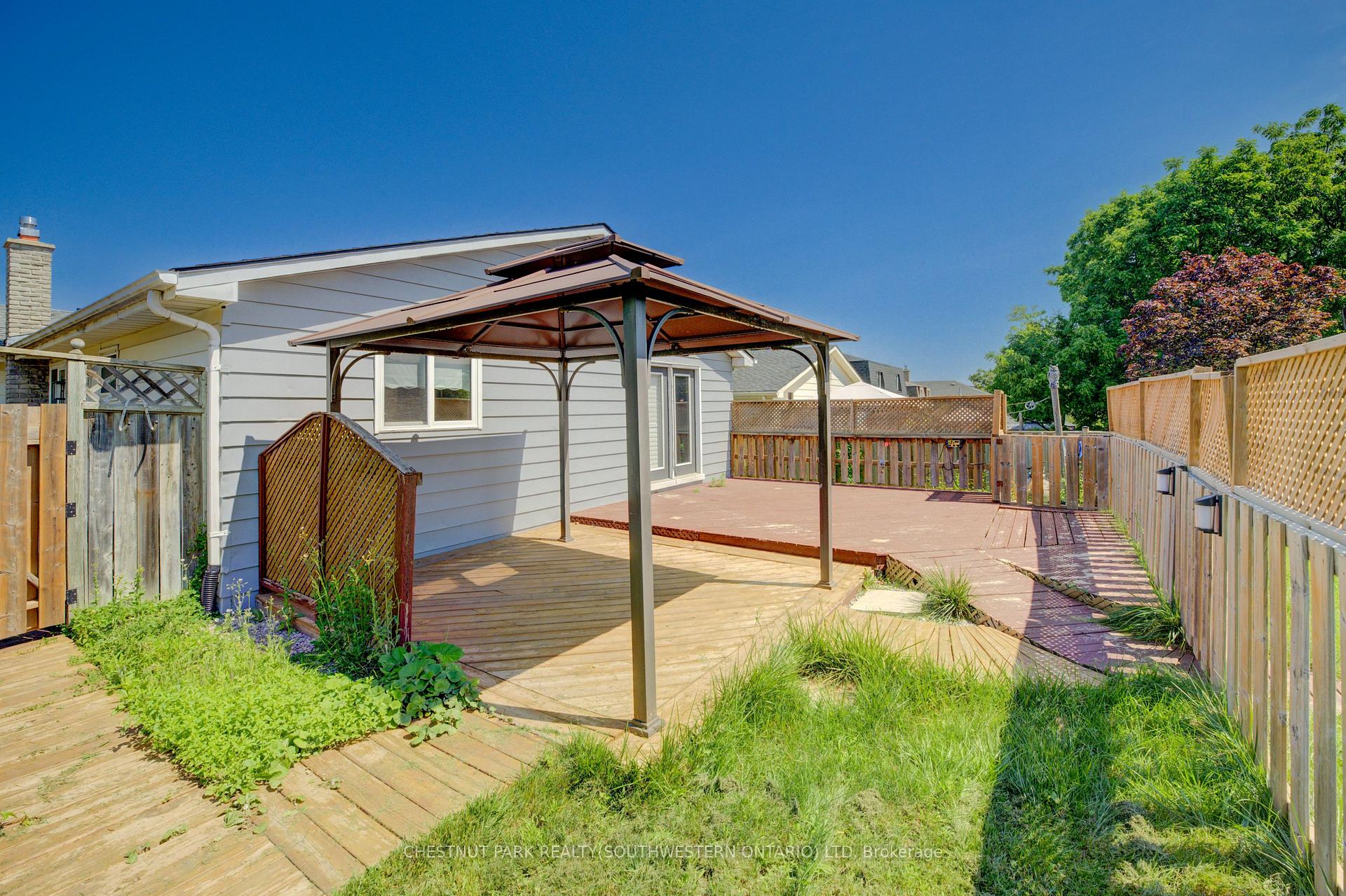 Photo 17 of Unit B, 88 Glen Lake Crescent, Kitchener — HOMEH
