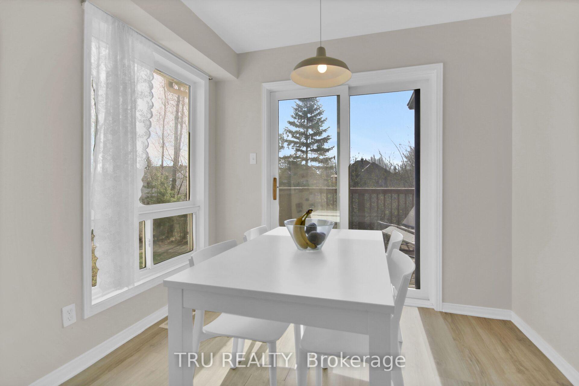 Photo 15 of 33 Highmont Court, Ottawa, Kanata - Kanata Lakes/Heritage Hills — HOMEH