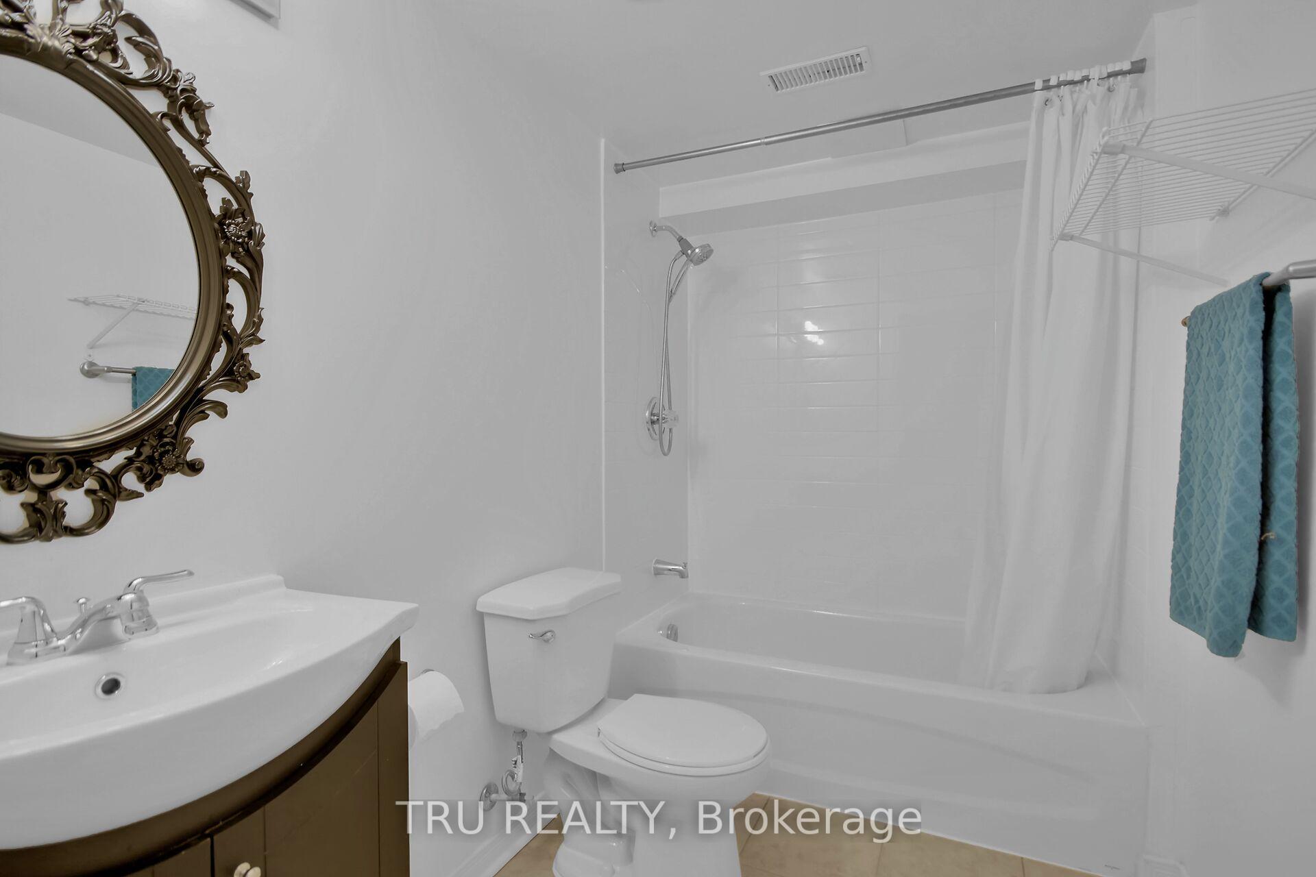 Photo 27 of 33 Highmont Court, Ottawa, Kanata - Kanata Lakes/Heritage Hills — HOMEH