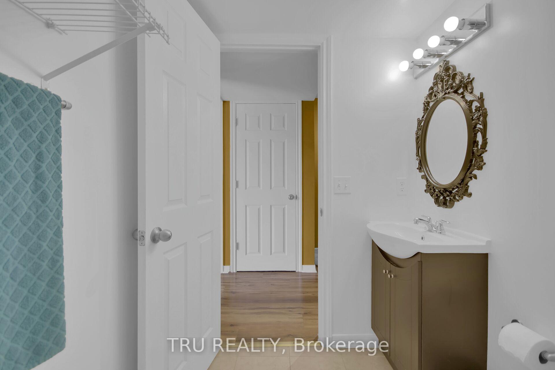 Photo 28 of 33 Highmont Court, Ottawa, Kanata - Kanata Lakes/Heritage Hills — HOMEH
