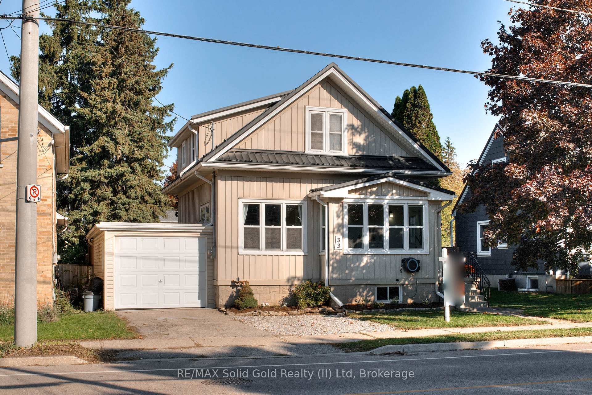 Photo 2 of 33 Bloomingdale Road N, Kitchener — HOMEH