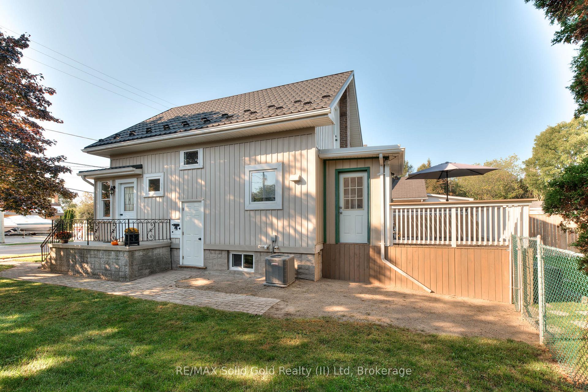 Photo 6 of 33 Bloomingdale Road N, Kitchener — HOMEH