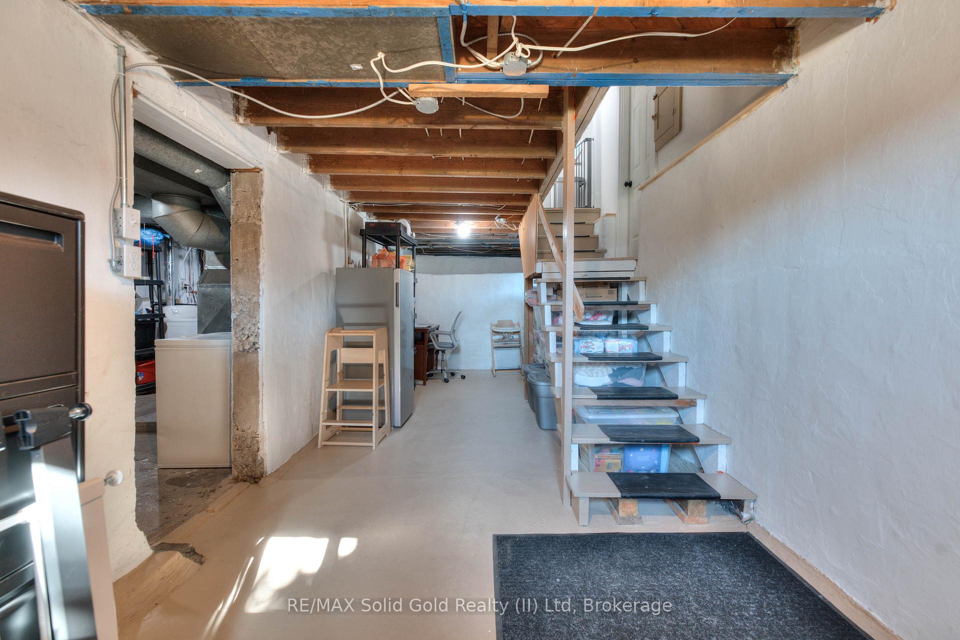 Photo 31 of 33 Bloomingdale Road N, Kitchener — HOMEH