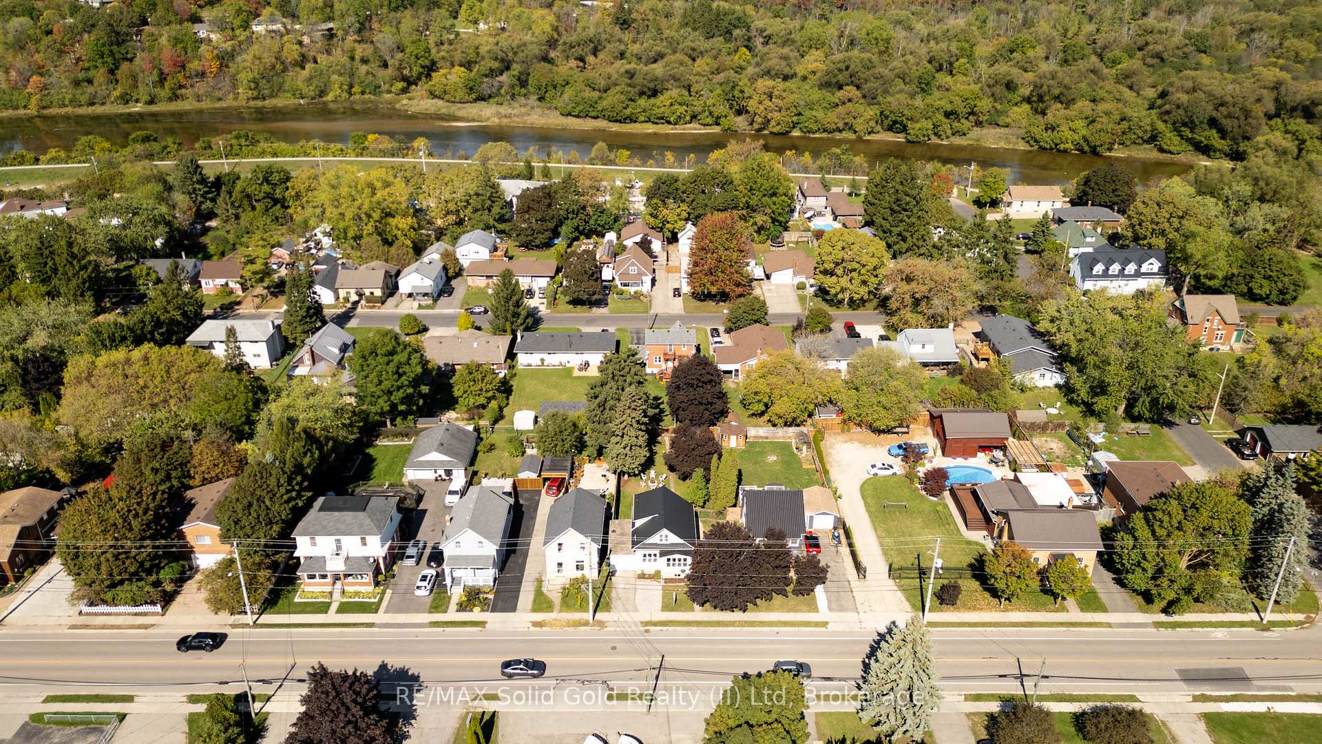 Photo 43 of 33 Bloomingdale Road N, Kitchener — HOMEH