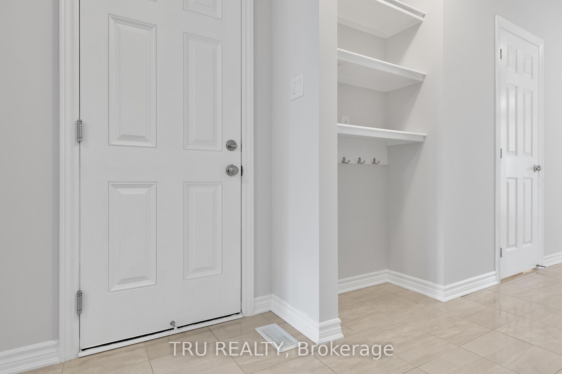 Photo 2 of 825 Brittanic Road, Ottawa, Kanata - Emerald Meadows/Trailwest — HOMEH