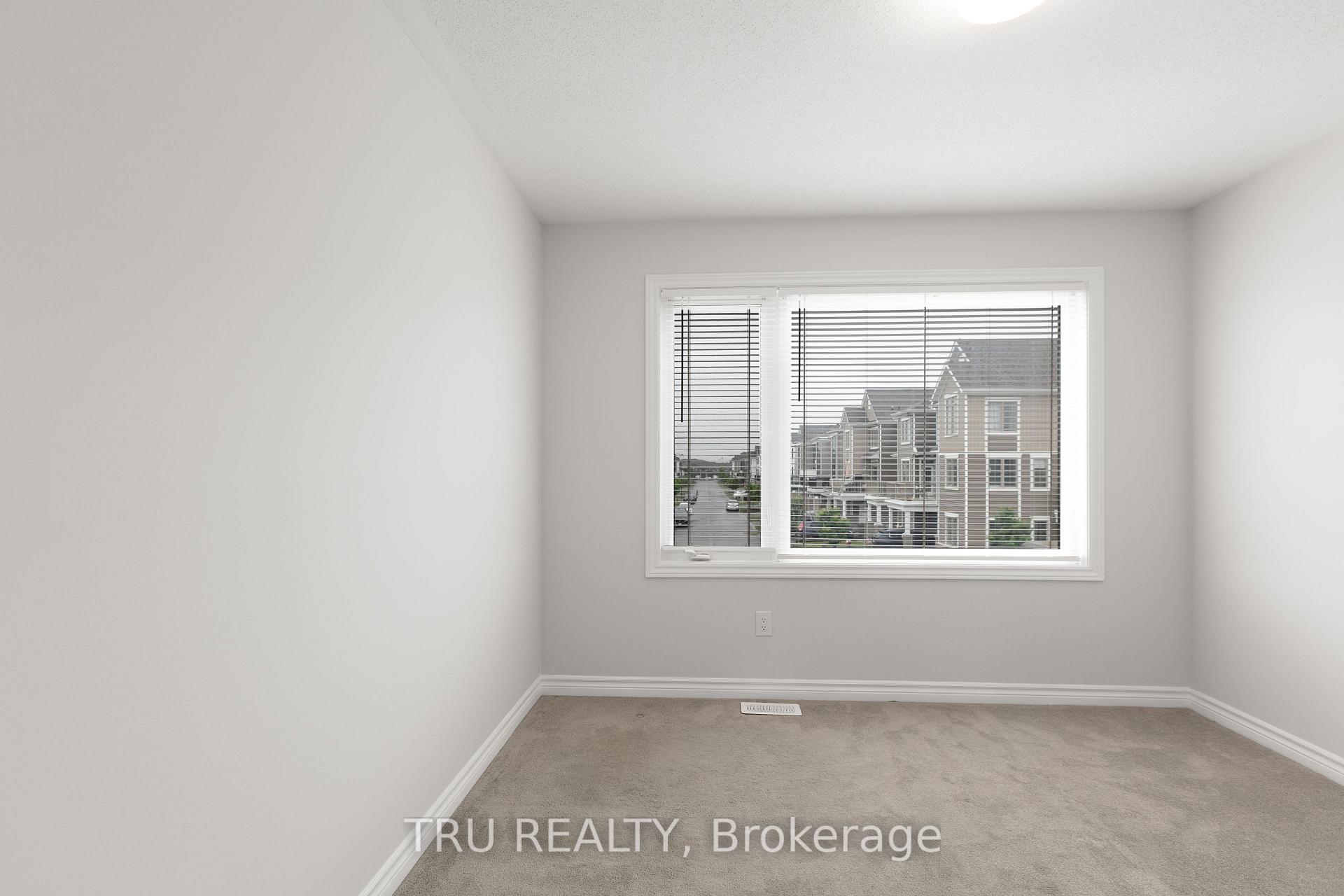 Photo 24 of 825 Brittanic Road, Ottawa, Kanata - Emerald Meadows/Trailwest — HOMEH