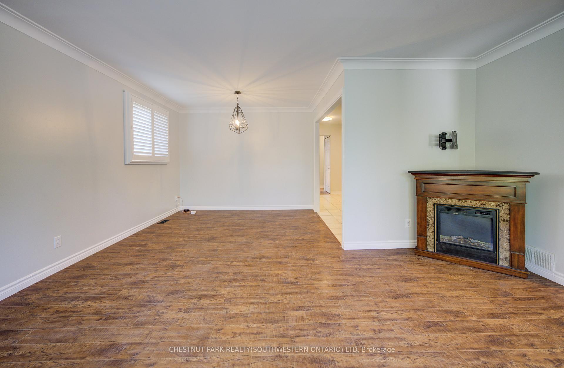 Photo 7 of Unit A, 88 Glen Lake Crescent, Kitchener — HOMEH