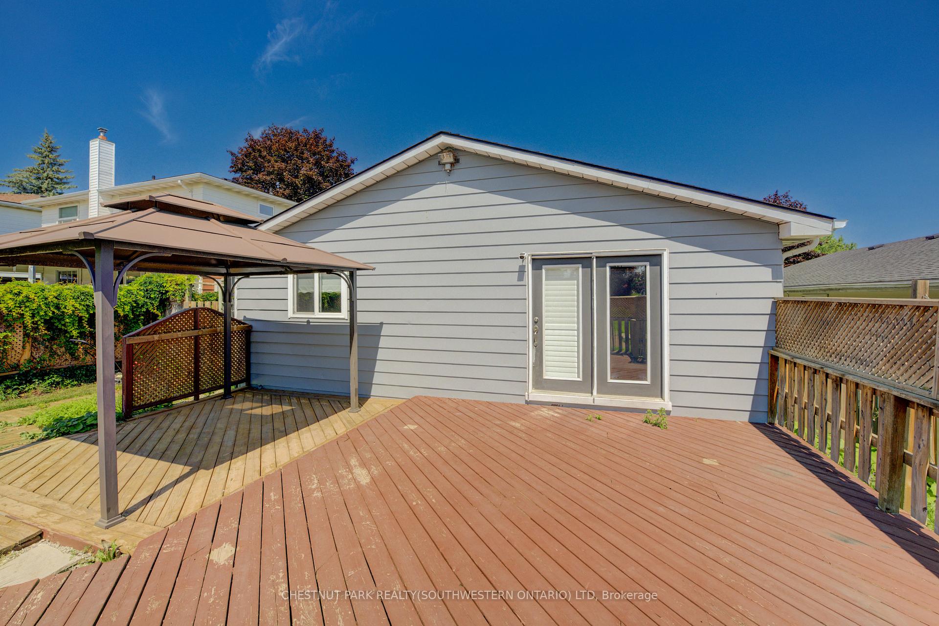 Photo 18 of Unit A, 88 Glen Lake Crescent, Kitchener — HOMEH