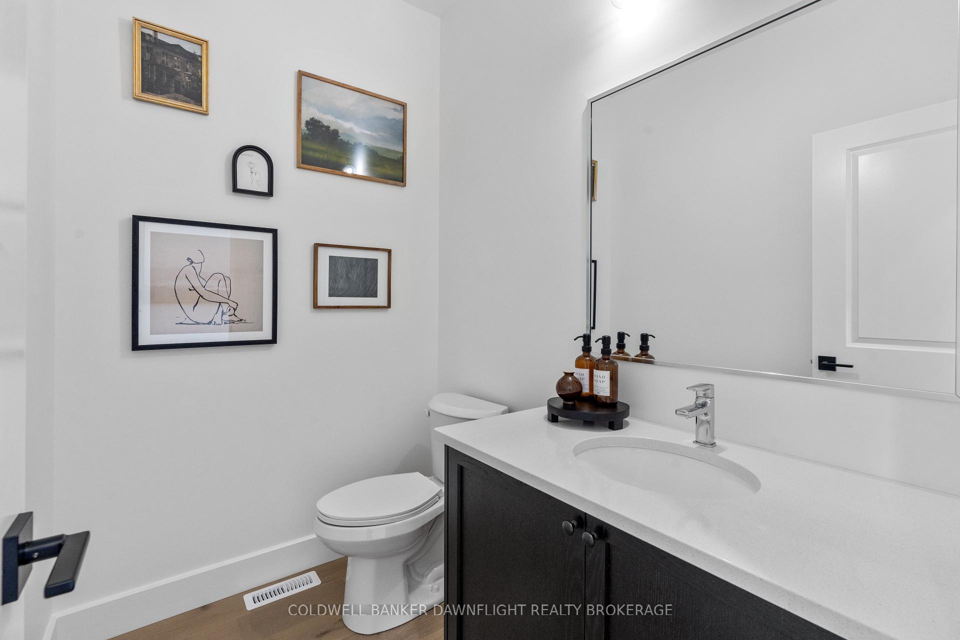 Photo 6 of Unit 41, 147 Scotts Drive, Lucan Biddulph, Lucan — HOMEH