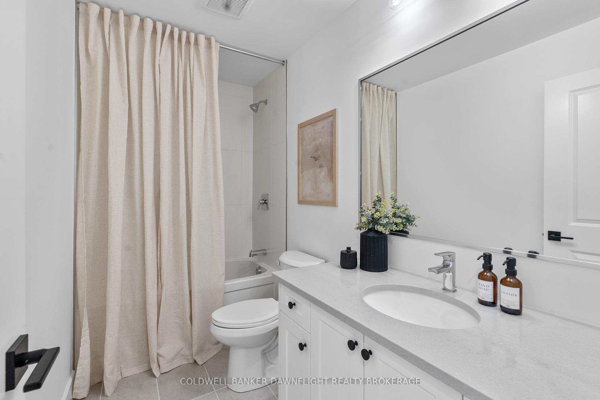 Photo 25 of Unit 41, 147 Scotts Drive, Lucan Biddulph, Lucan — HOMEH
