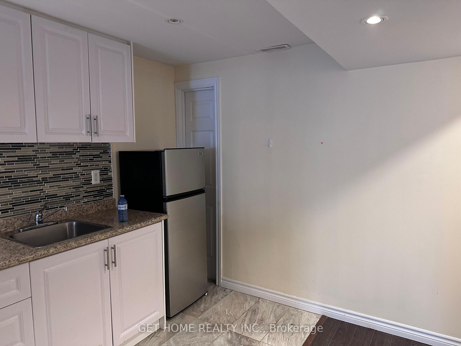 Photo 3 of Unit Bsmt, 91 Hammersly Boulevard, Markham, Wismer — HOMEH