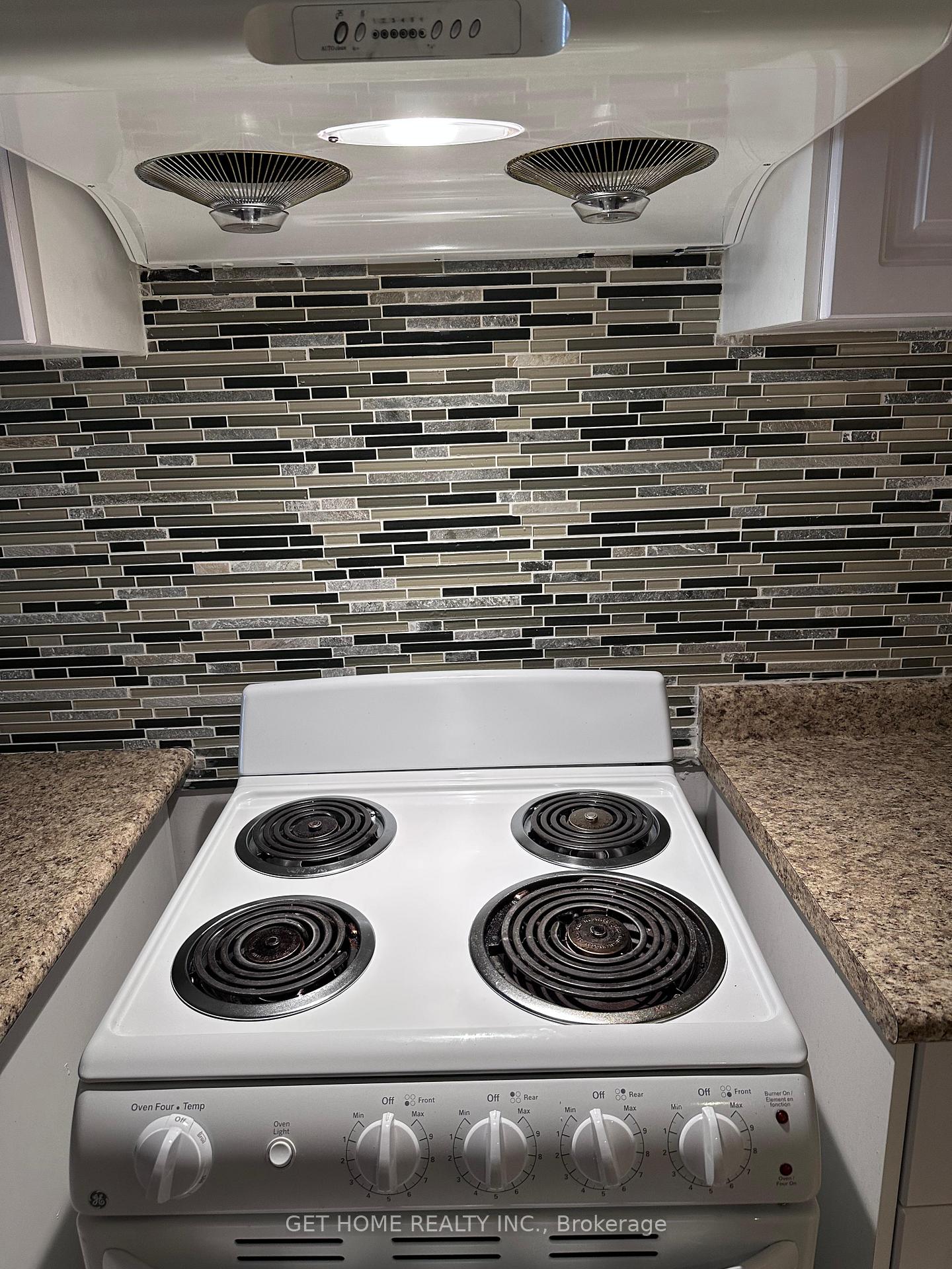 Photo 6 of Unit Bsmt, 91 Hammersly Boulevard, Markham, Wismer — HOMEH
