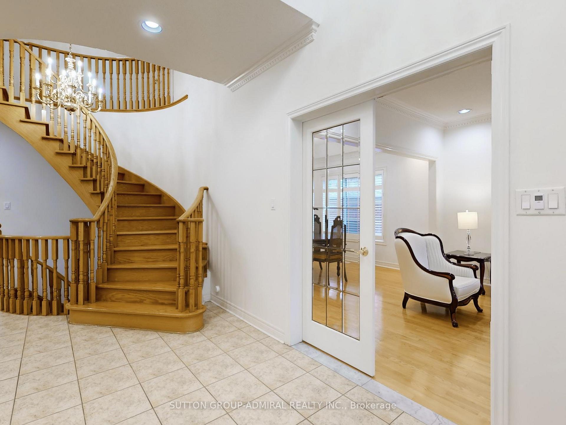 Photo 3 of 94 Reansbury Crescent, Markham, Cachet — HOMEH