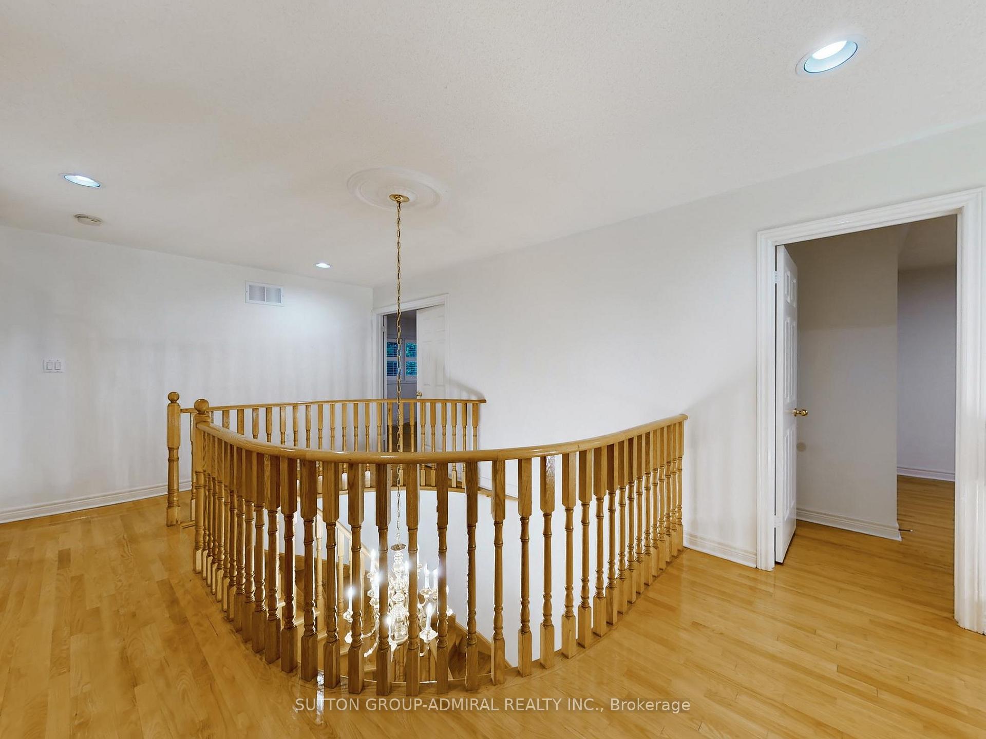 Photo 25 of 94 Reansbury Crescent, Markham, Cachet — HOMEH
