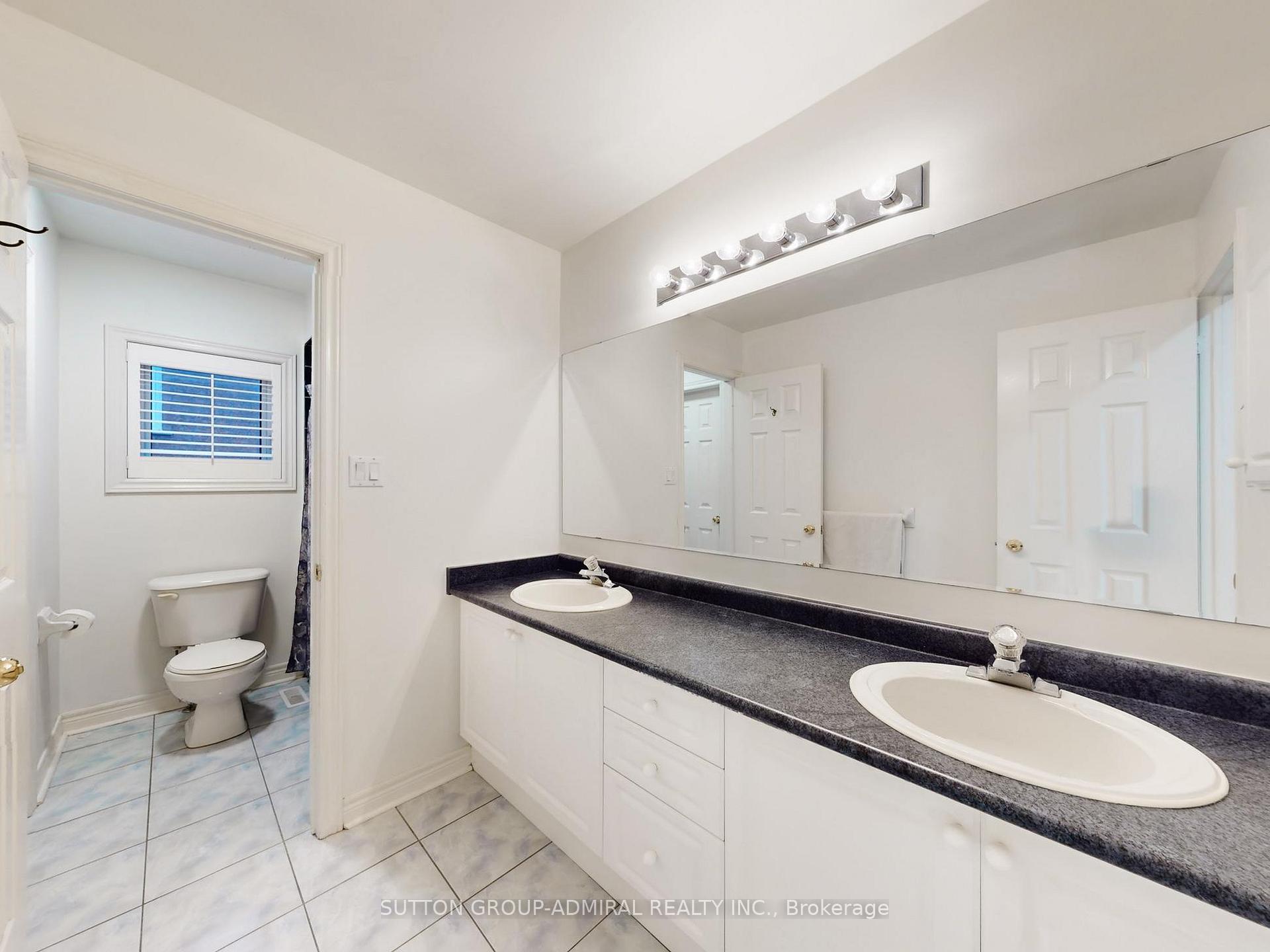 Photo 32 of 94 Reansbury Crescent, Markham, Cachet — HOMEH