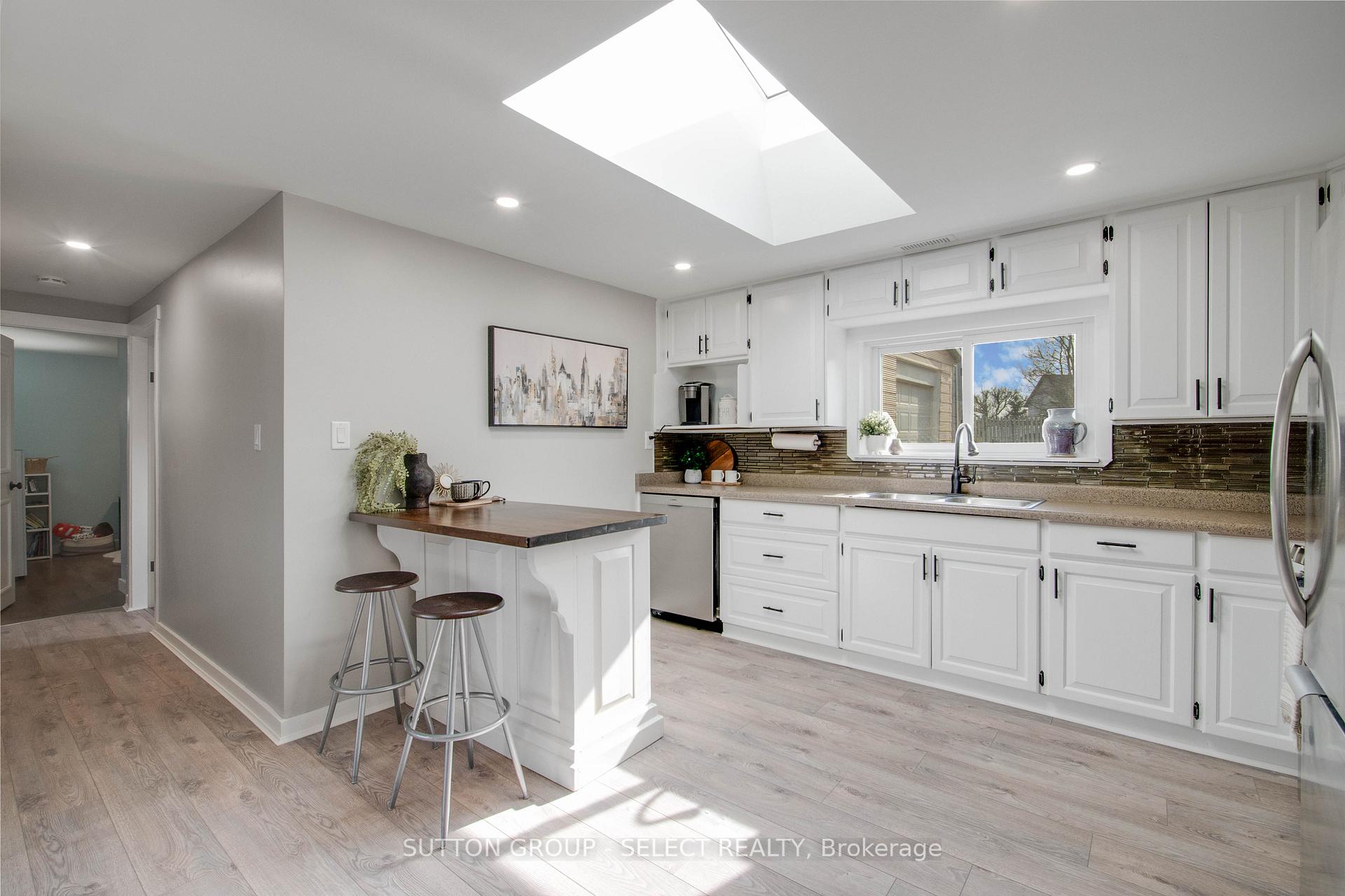 Photo 7 of 5659 Clandeboye Drive, Lucan Biddulph, Clandeboye — HOMEH