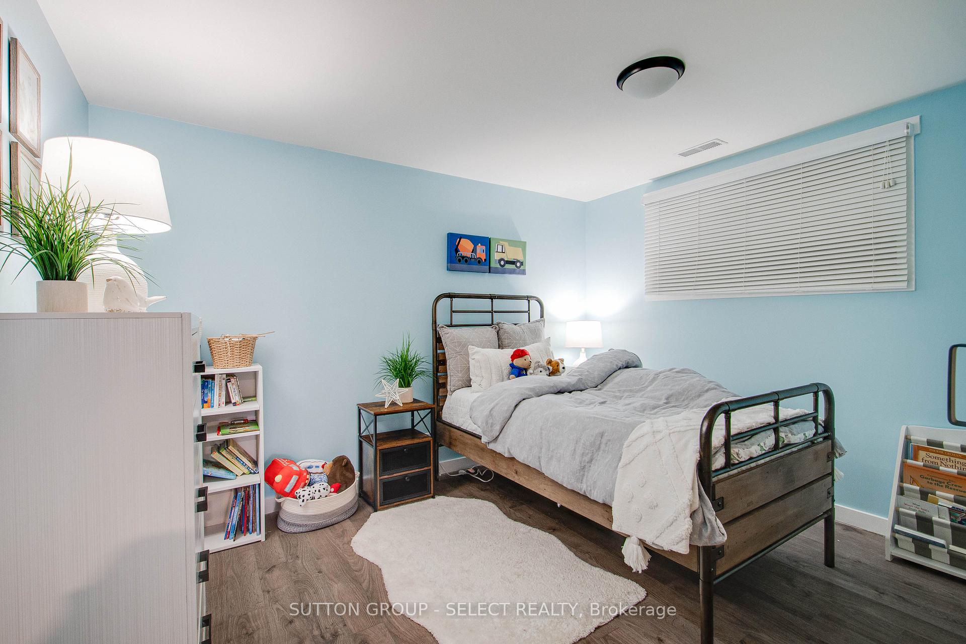 Photo 24 of 5659 Clandeboye Drive, Lucan Biddulph, Clandeboye — HOMEH