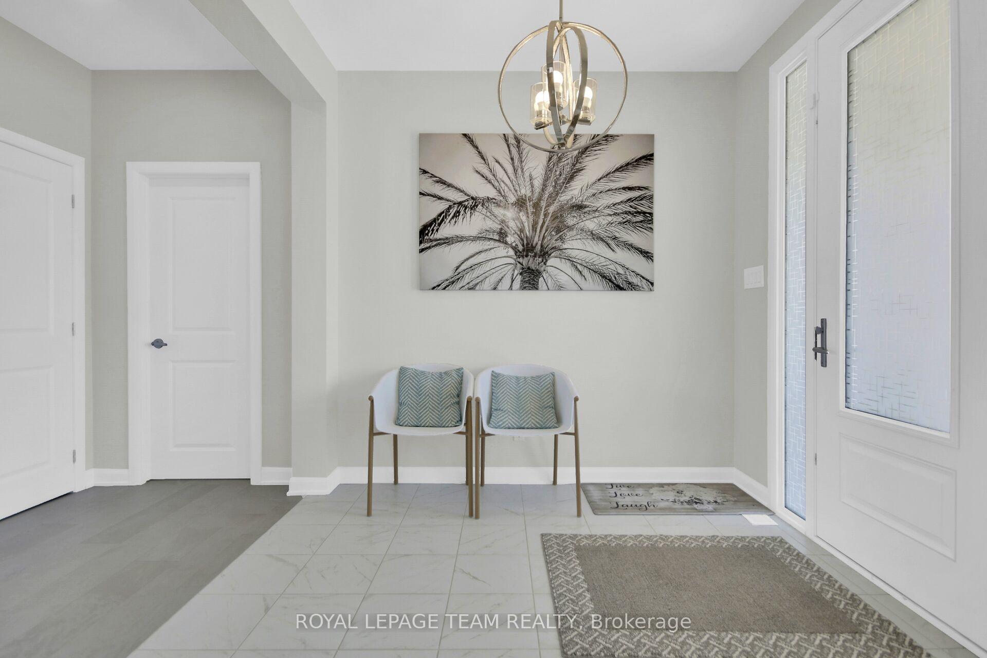 Photo 4 of 737 Coast Circle, Ottawa, Mahogany Community — HOMEH