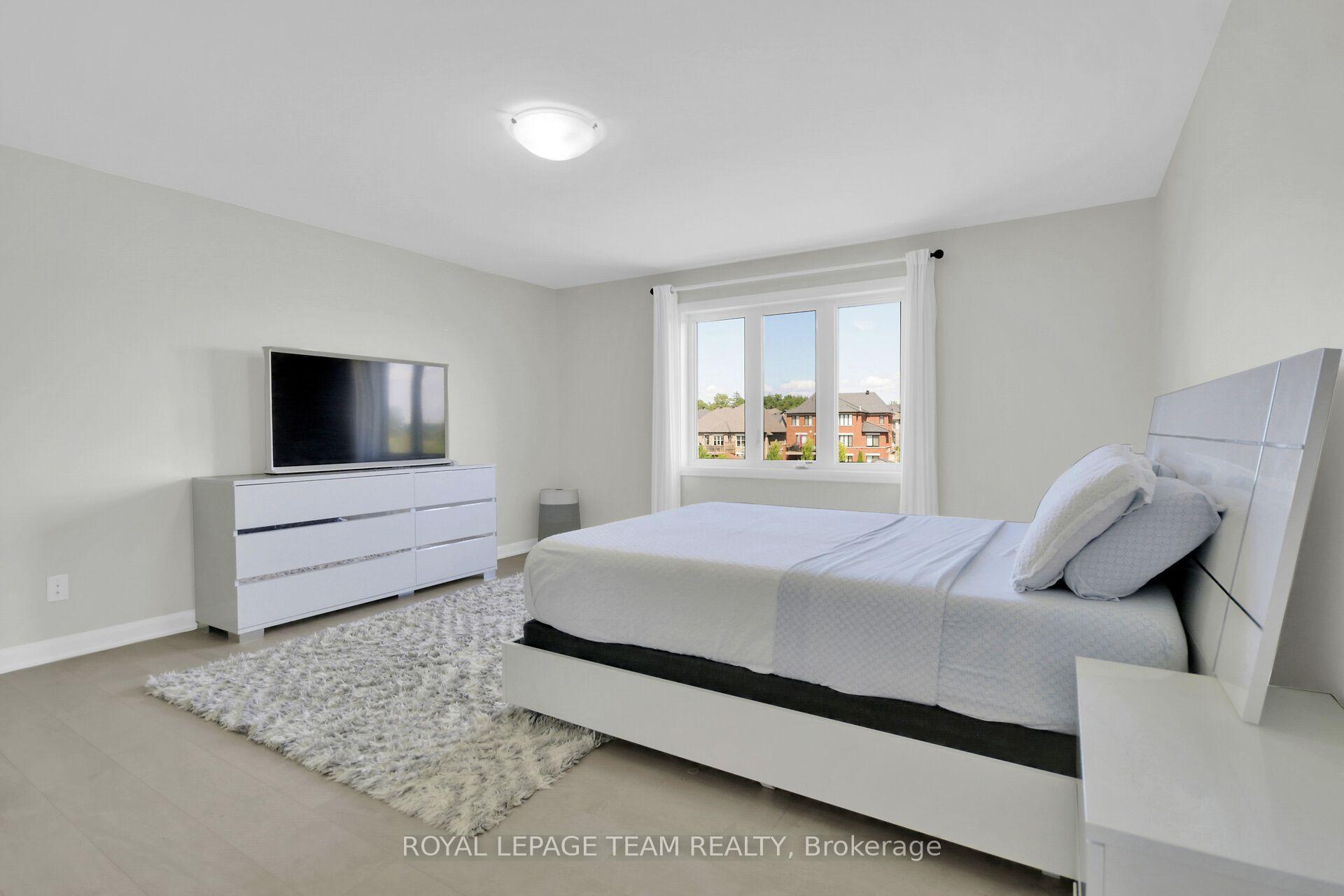 Photo 25 of 737 Coast Circle, Ottawa, Mahogany Community — HOMEH
