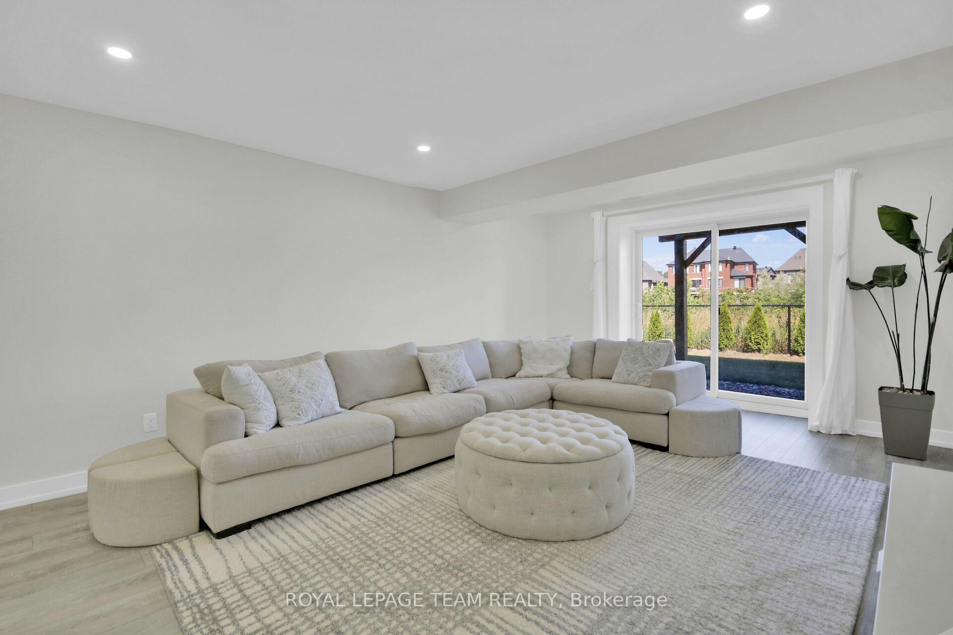 Photo 43 of 737 Coast Circle, Ottawa, Mahogany Community — HOMEH