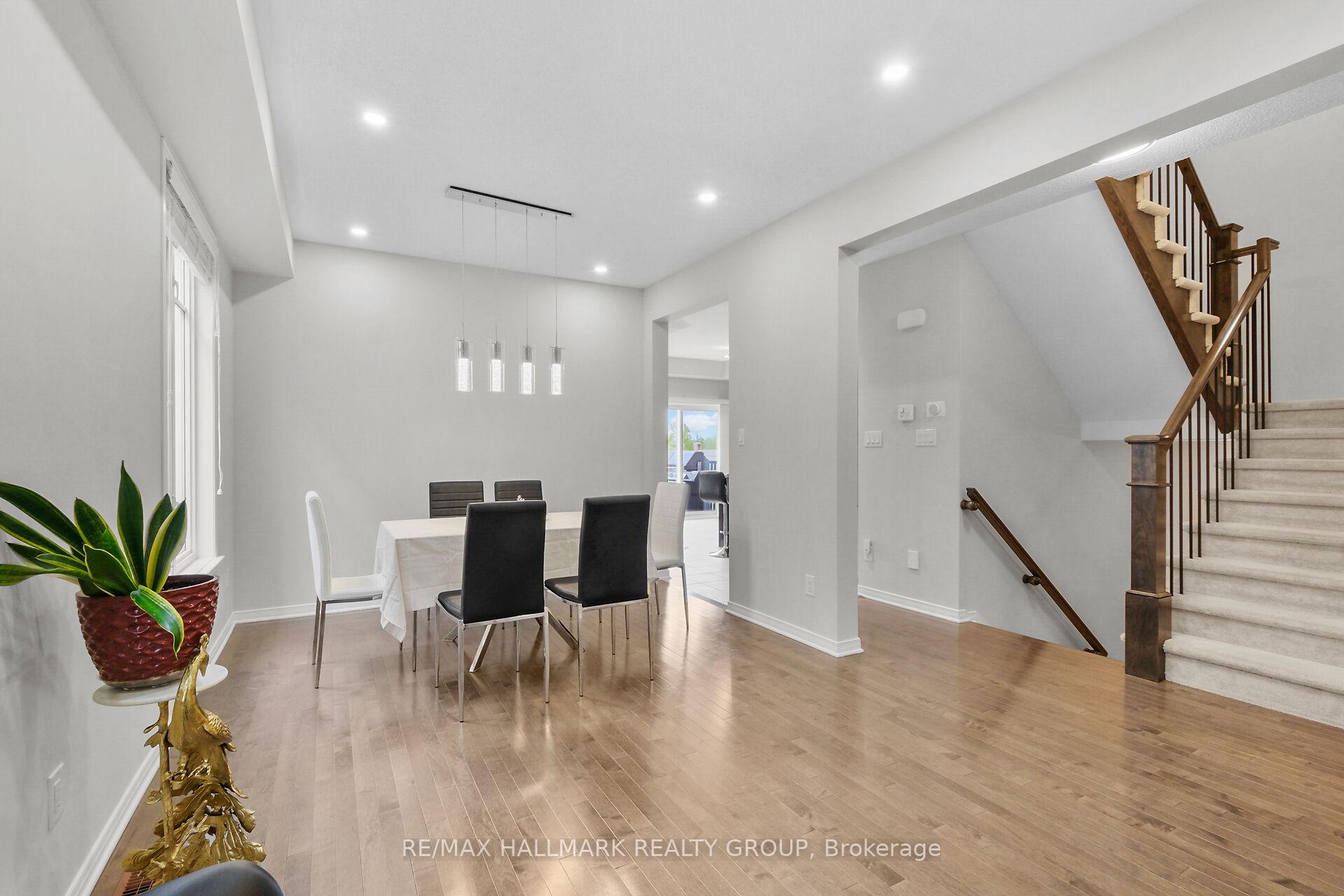 Photo 7 of 74 Tapadero Avenue, Ottawa, Kanata - Emerald Meadows/Trailwest — HOMEH