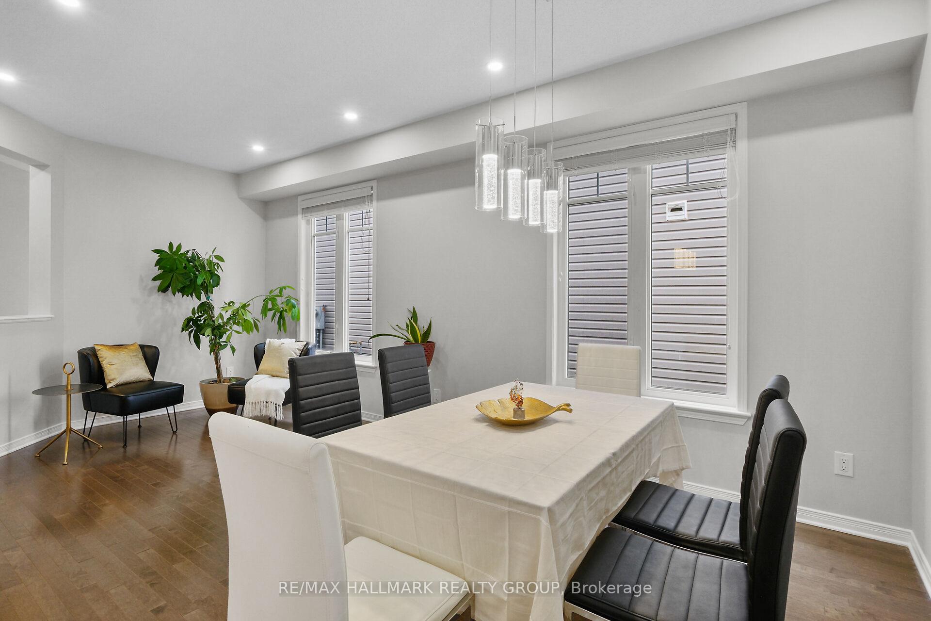 Photo 8 of 74 Tapadero Avenue, Ottawa, Kanata - Emerald Meadows/Trailwest — HOMEH