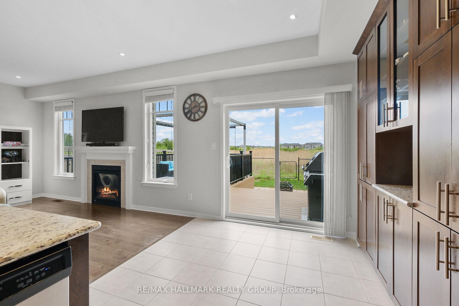 Photo 14 of 74 Tapadero Avenue, Ottawa, Kanata - Emerald Meadows/Trailwest — HOMEH