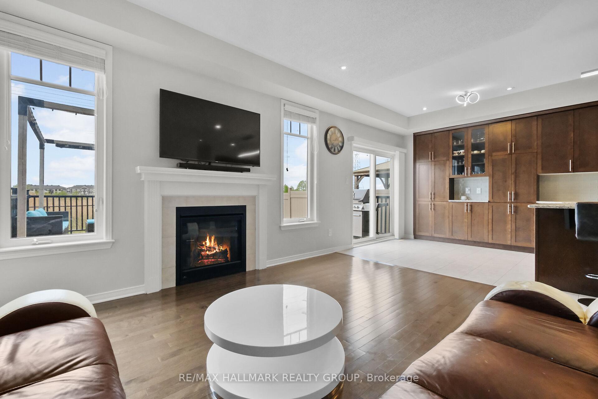 Photo 16 of 74 Tapadero Avenue, Ottawa, Kanata - Emerald Meadows/Trailwest — HOMEH