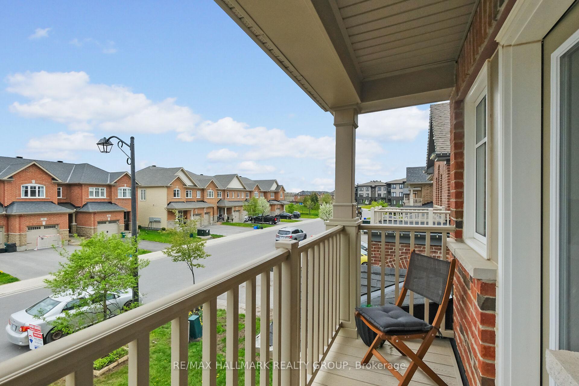 Photo 24 of 74 Tapadero Avenue, Ottawa, Kanata - Emerald Meadows/Trailwest — HOMEH