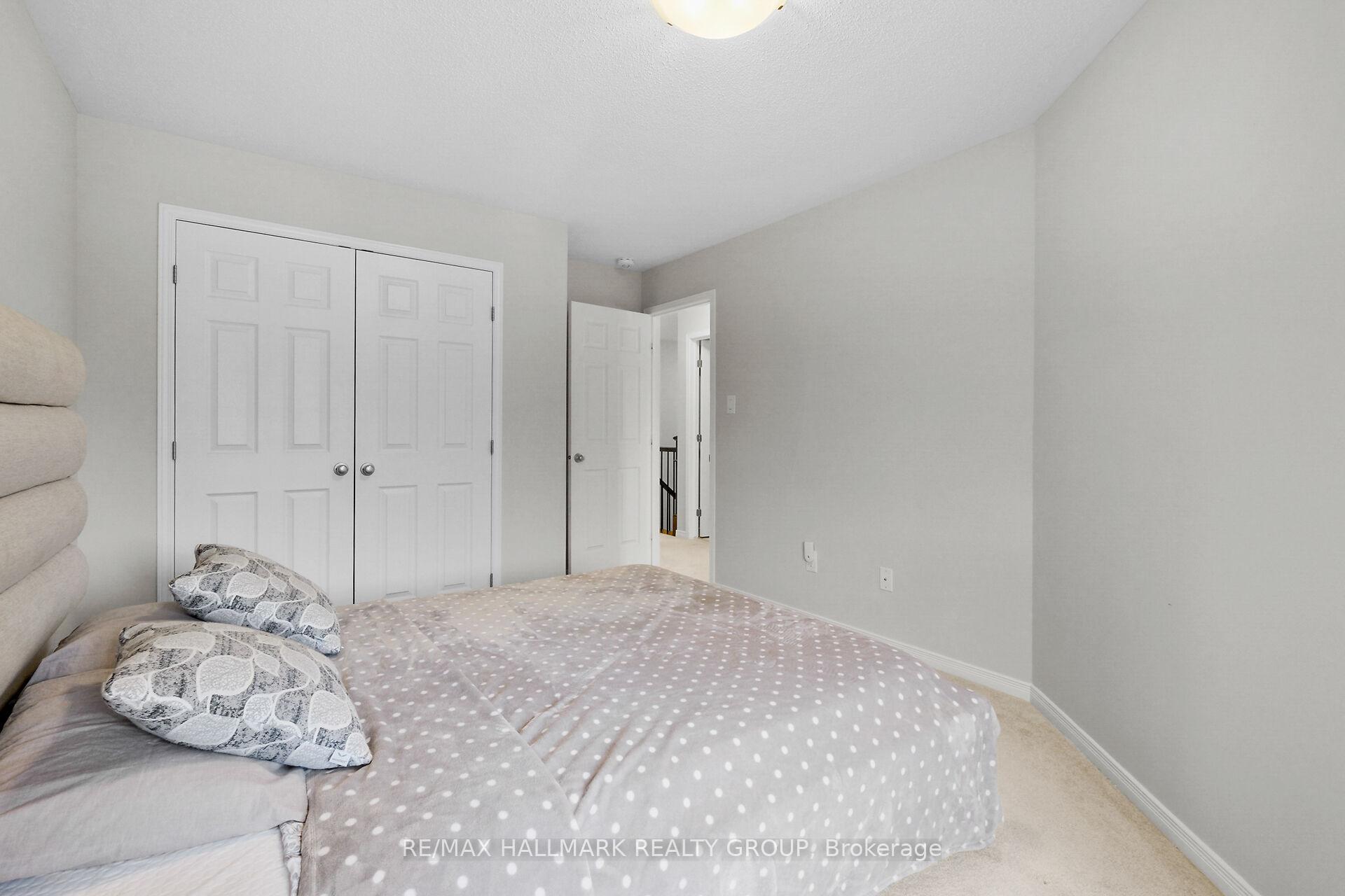 Photo 27 of 74 Tapadero Avenue, Ottawa, Kanata - Emerald Meadows/Trailwest — HOMEH
