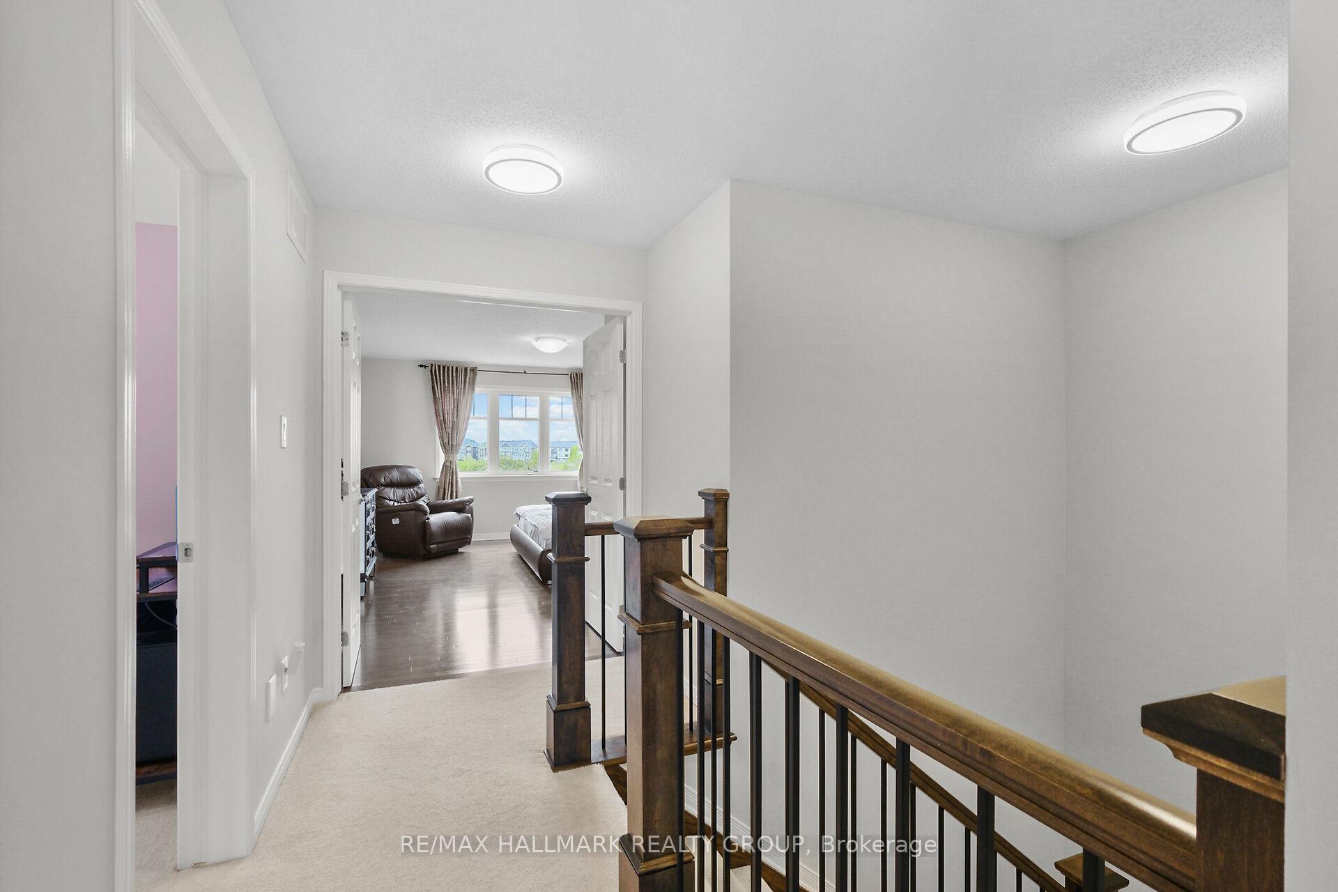 Photo 34 of 74 Tapadero Avenue, Ottawa, Kanata - Emerald Meadows/Trailwest — HOMEH