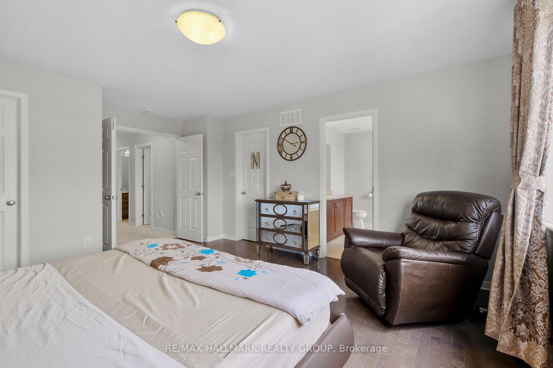 Photo 38 of 74 Tapadero Avenue, Ottawa, Kanata - Emerald Meadows/Trailwest — HOMEH