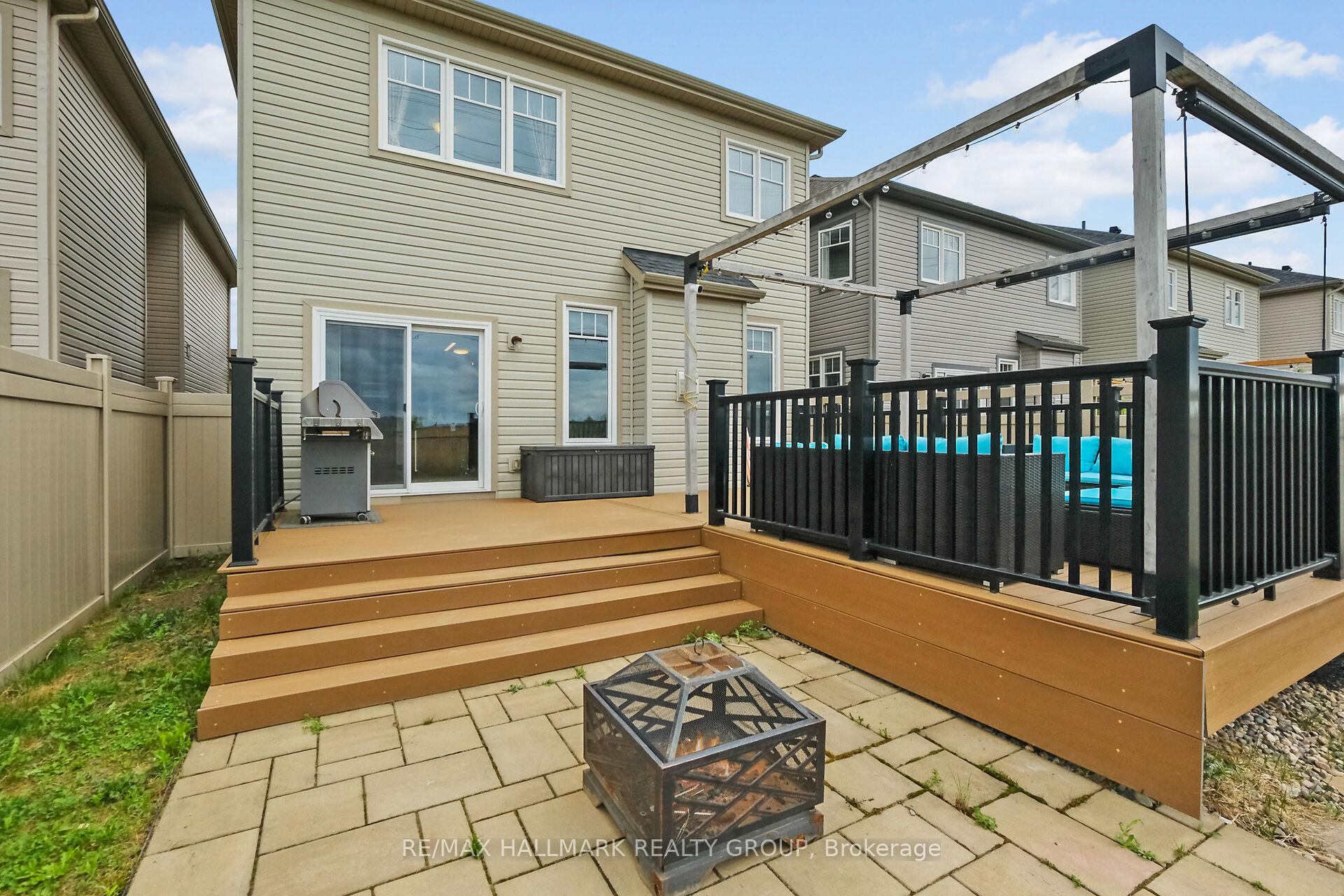 Photo 47 of 74 Tapadero Avenue, Ottawa, Kanata - Emerald Meadows/Trailwest — HOMEH
