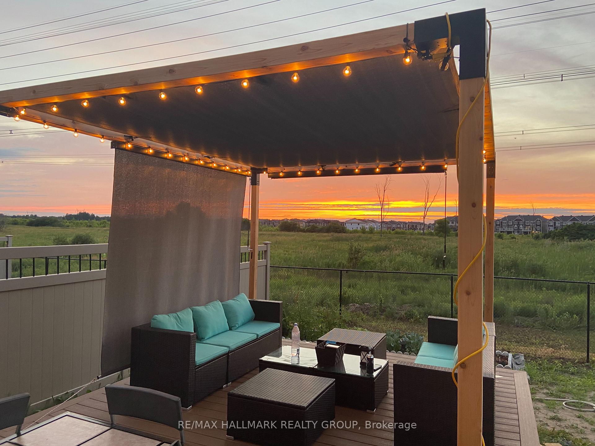 Photo 50 of 74 Tapadero Avenue, Ottawa, Kanata - Emerald Meadows/Trailwest — HOMEH