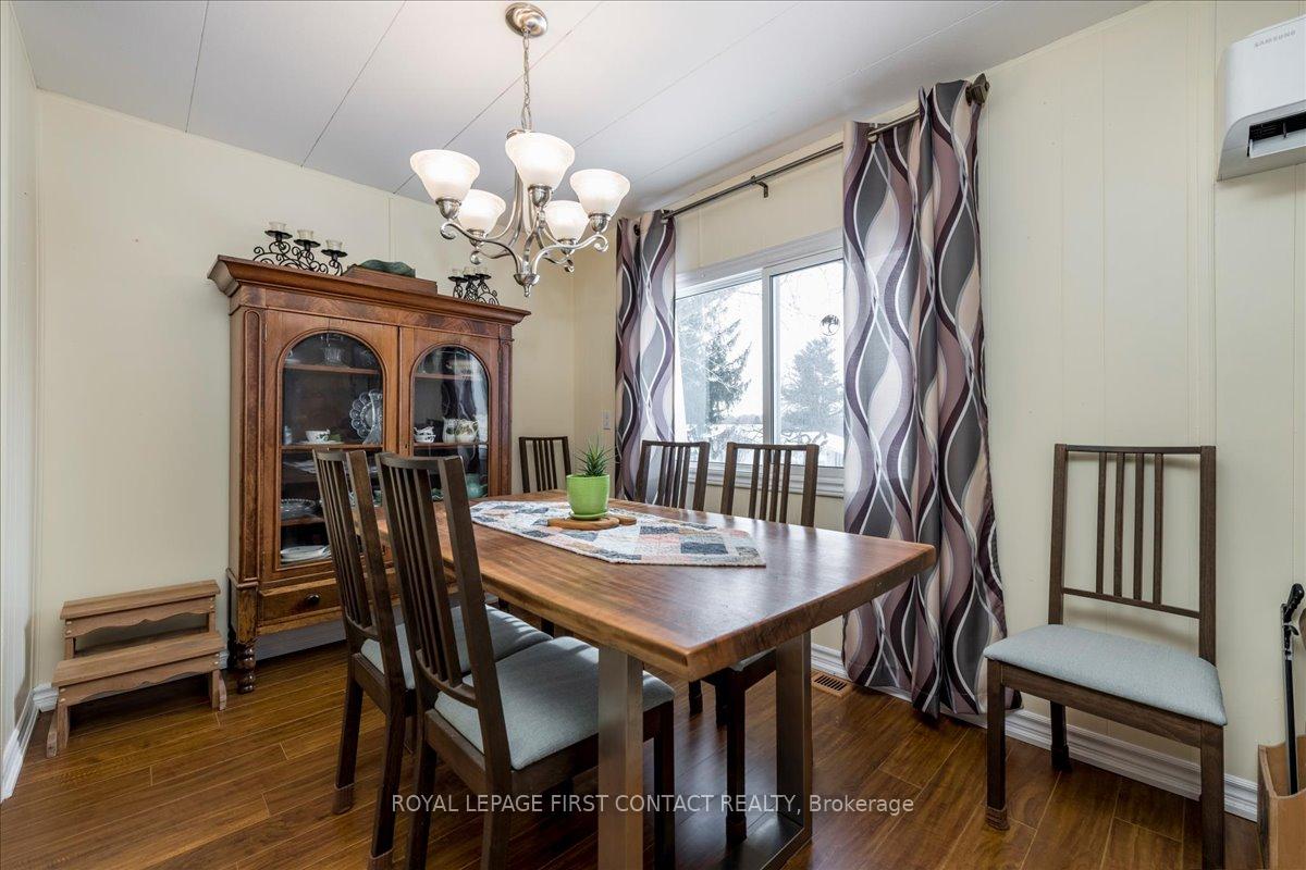Photo 9 of 18 Hawthorne Drive, Innisfil, Rural Innisfil — HOMEH
