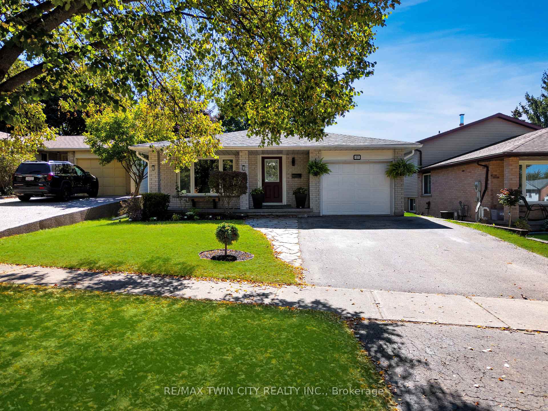 Photo 18 of 27 Wheatfield Crescent, Kitchener — HOMEH
