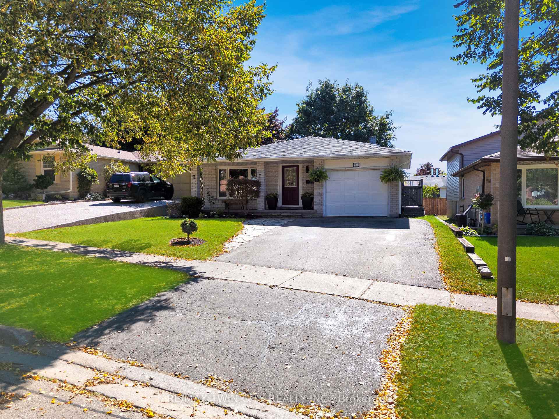 Photo 20 of 27 Wheatfield Crescent, Kitchener — HOMEH