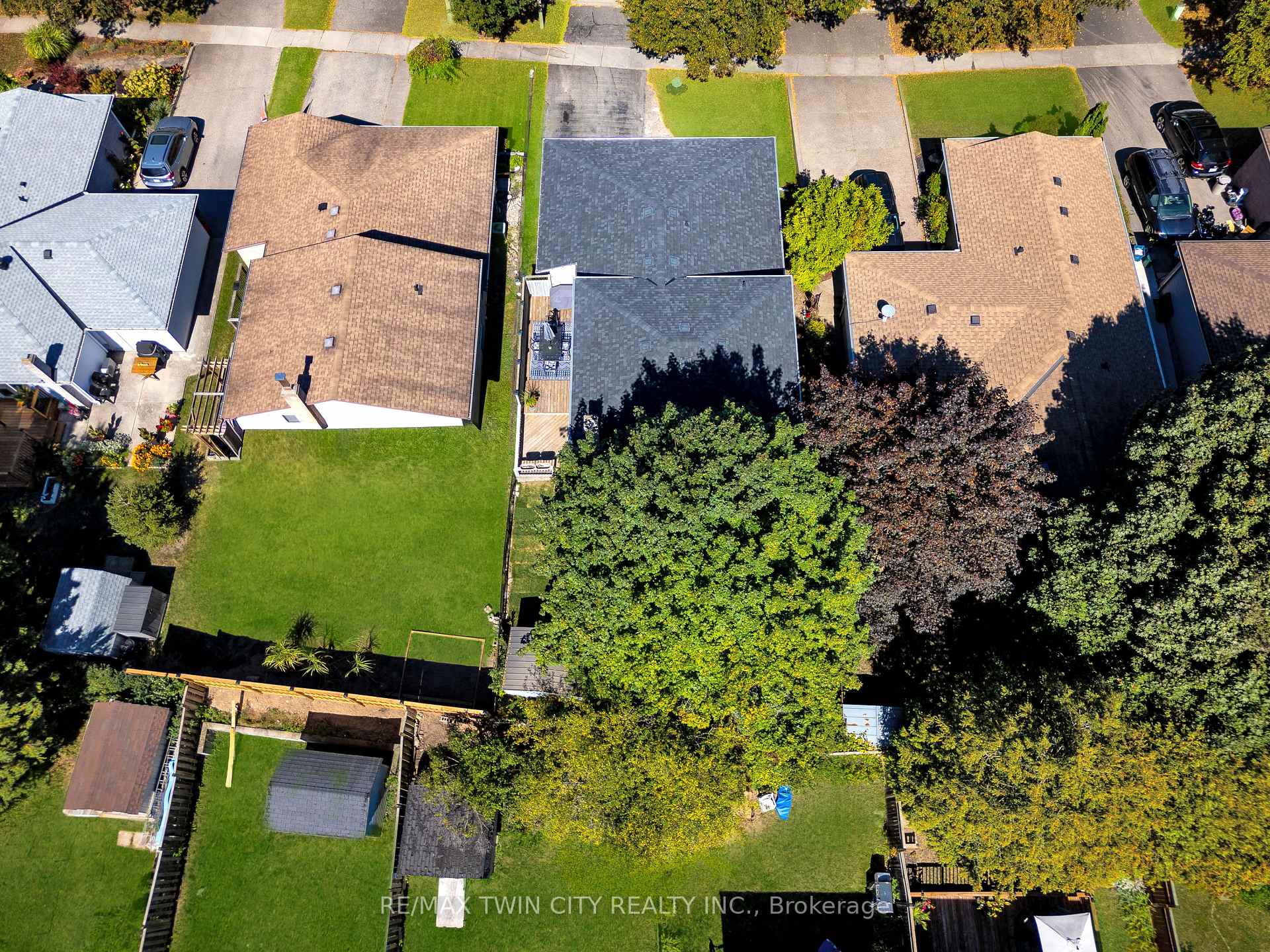 Photo 24 of 27 Wheatfield Crescent, Kitchener — HOMEH