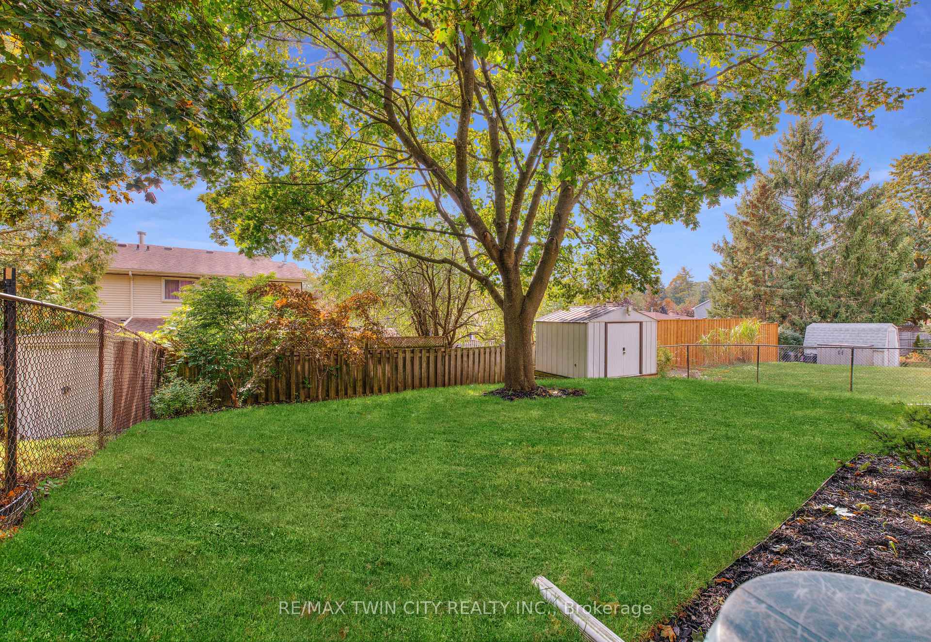 Photo 27 of 27 Wheatfield Crescent, Kitchener — HOMEH