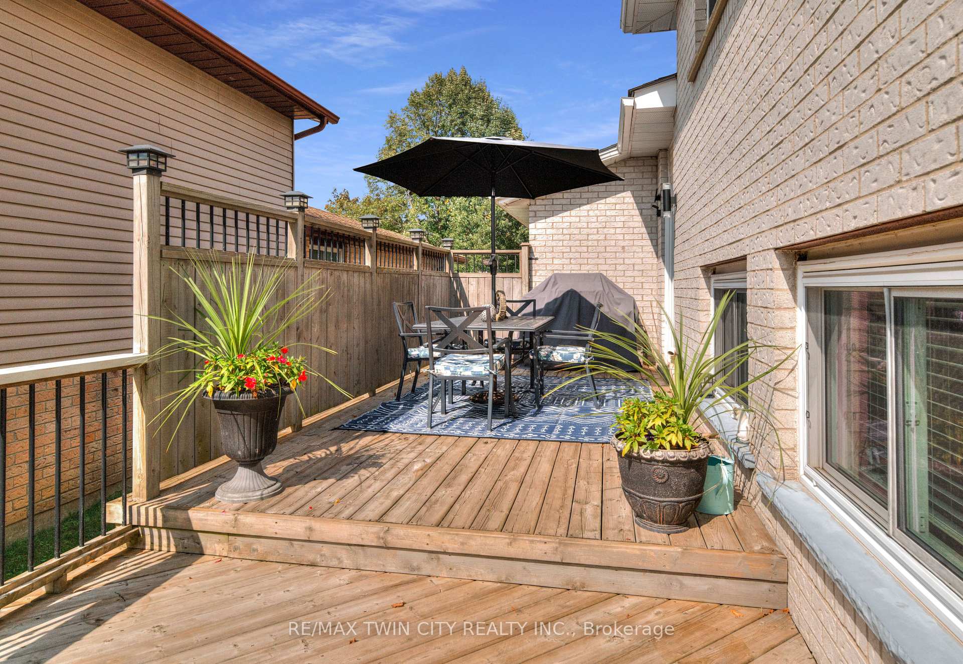 Photo 31 of 27 Wheatfield Crescent, Kitchener — HOMEH