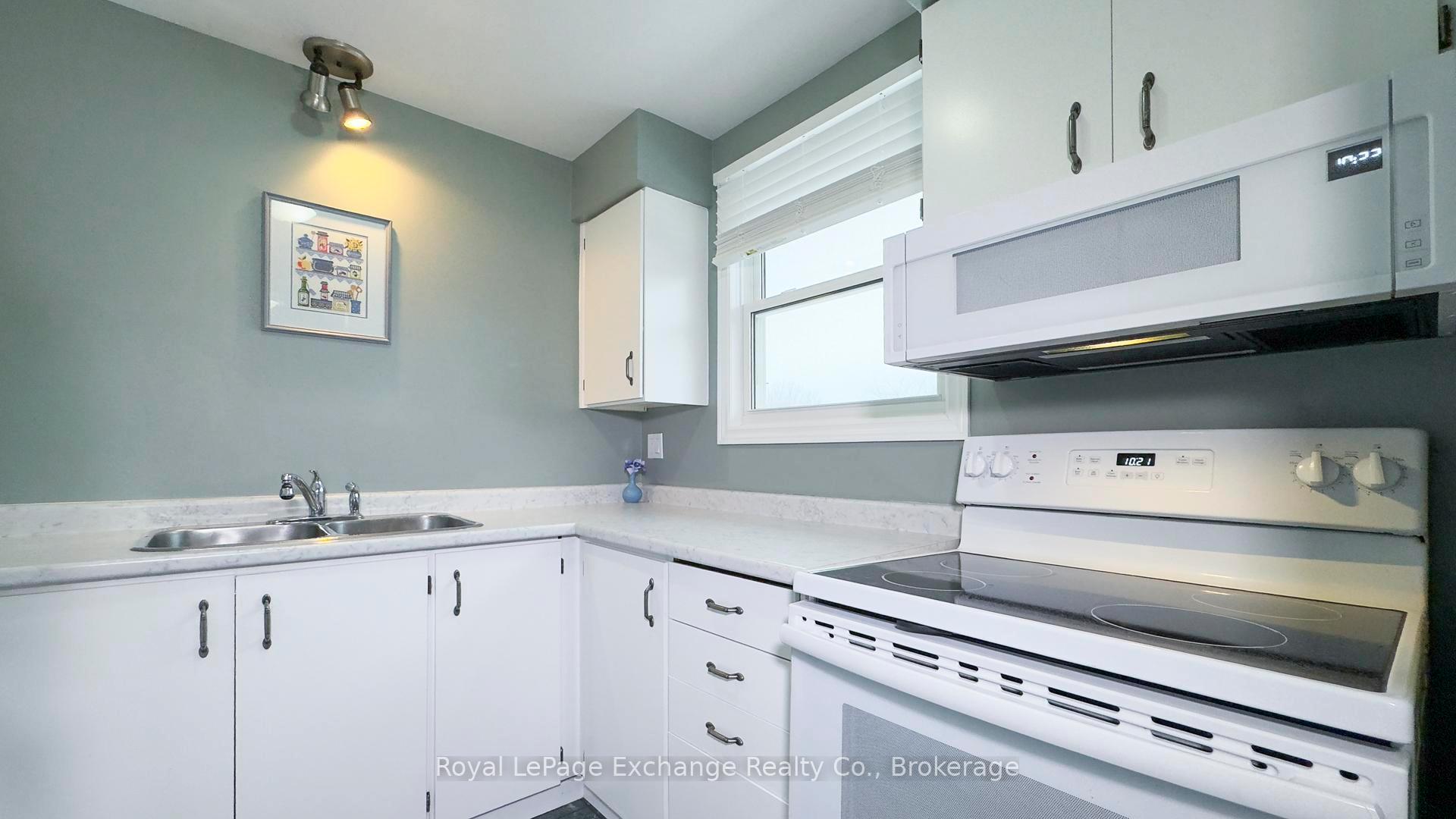 Photo 19 of 668 Hunter Street, Kincardine — HOMEH