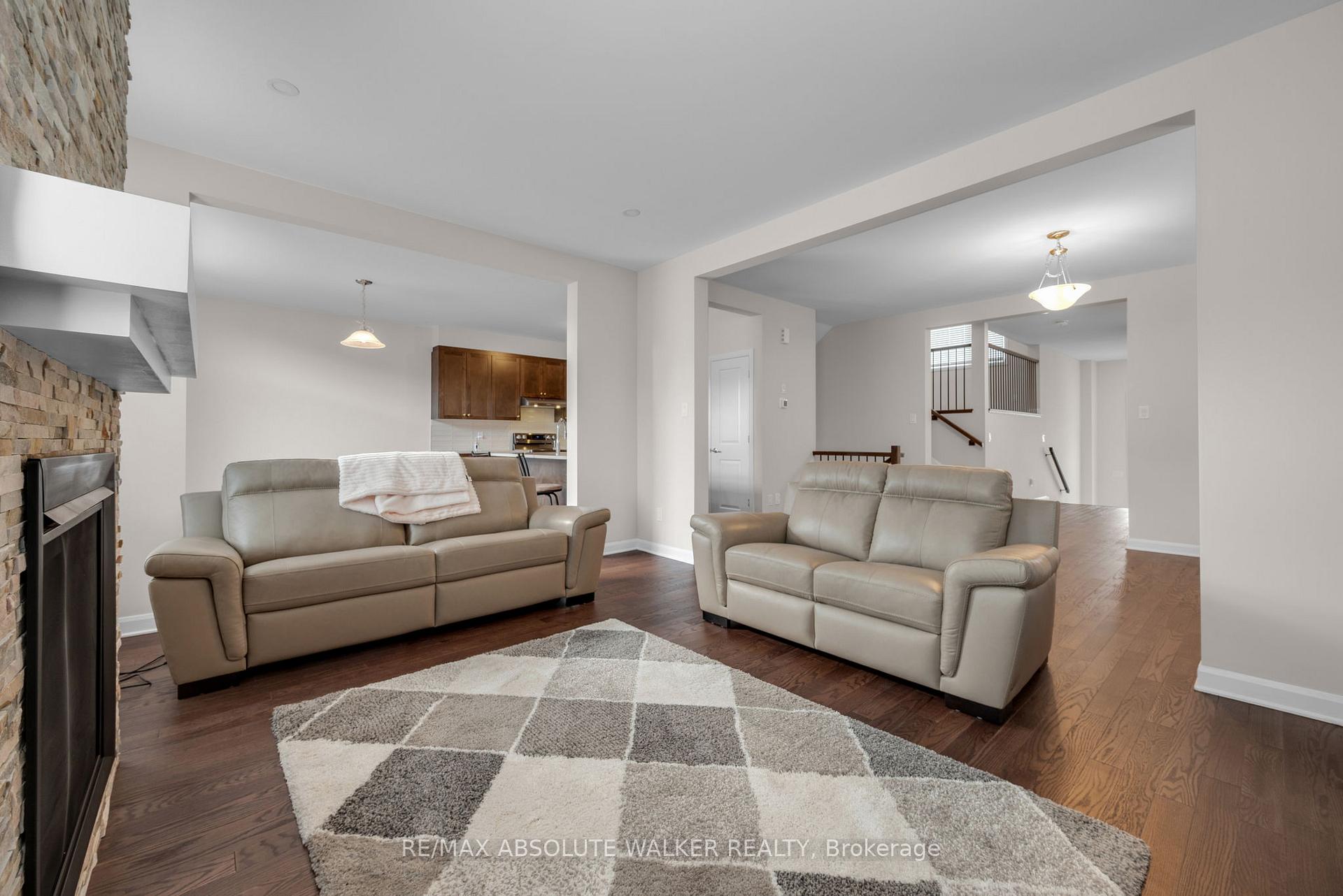 Photo 10 of 529 Anchor Circle, Ottawa, Mahogany Community — HOMEH