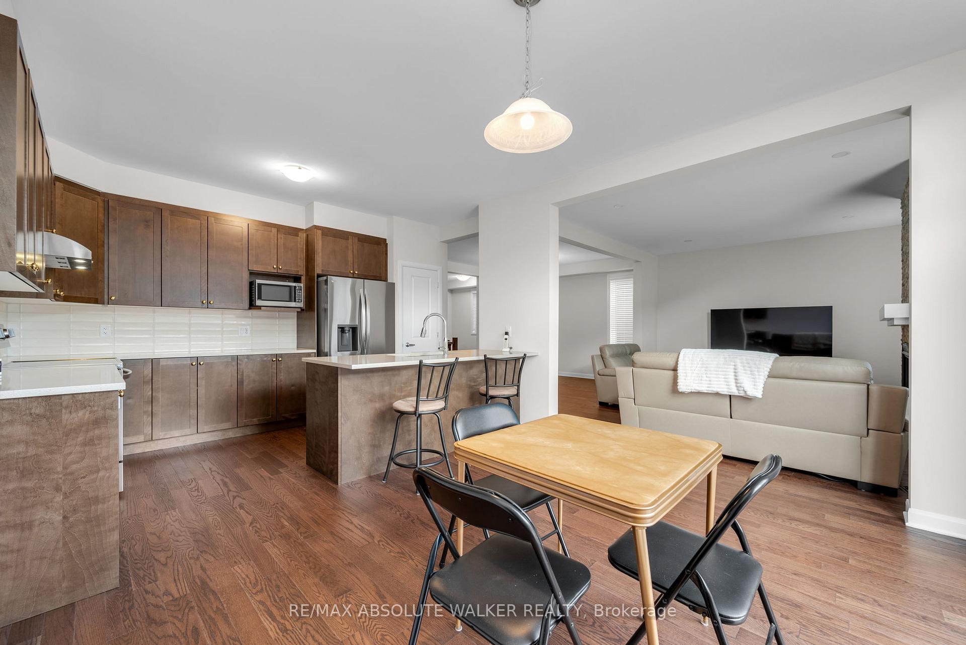 Photo 12 of 529 Anchor Circle, Ottawa, Mahogany Community — HOMEH