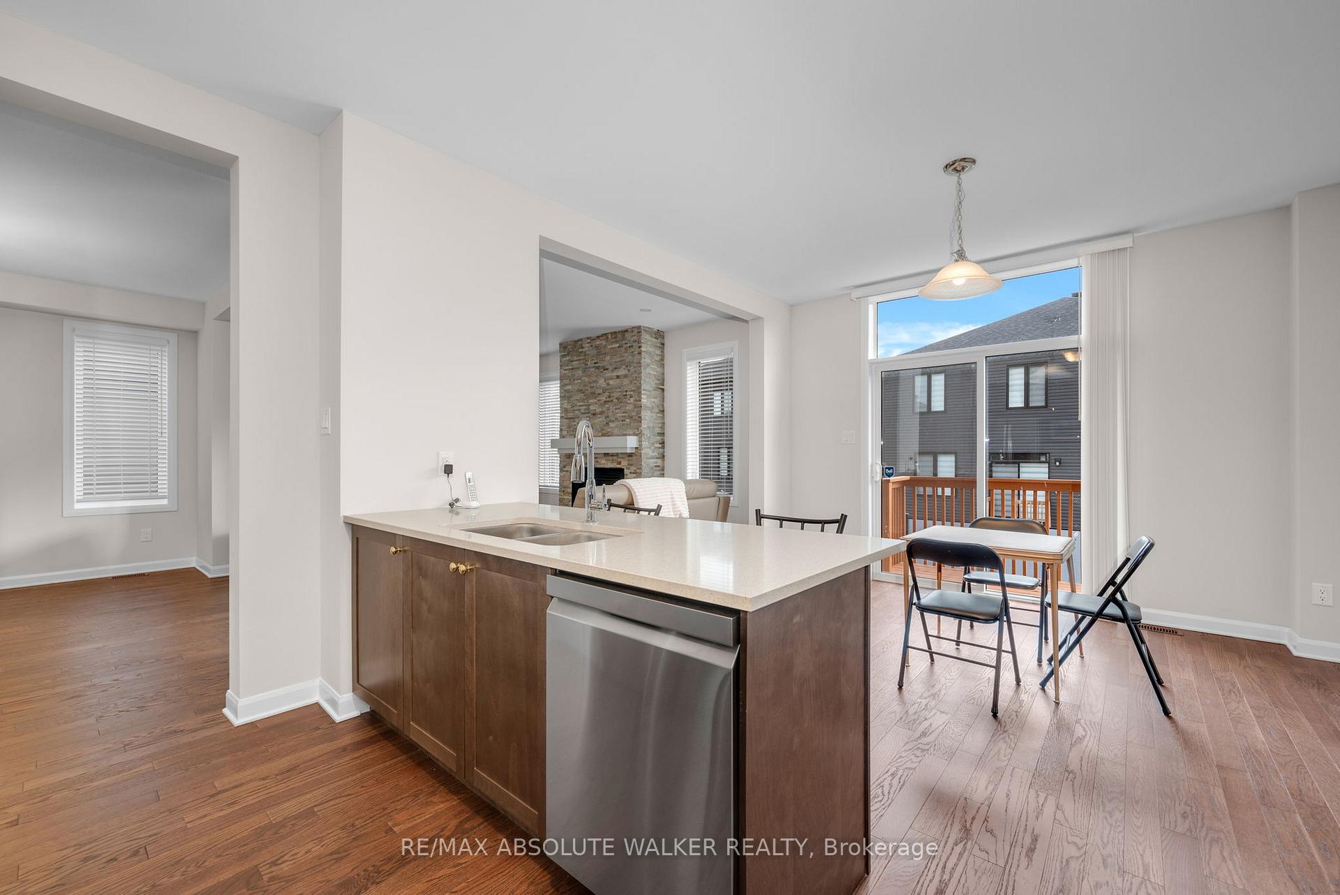 Photo 15 of 529 Anchor Circle, Ottawa, Mahogany Community — HOMEH