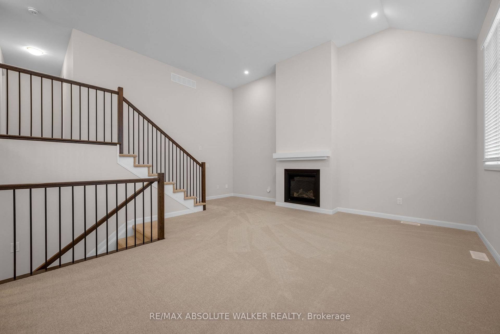 Photo 19 of 529 Anchor Circle, Ottawa, Mahogany Community — HOMEH