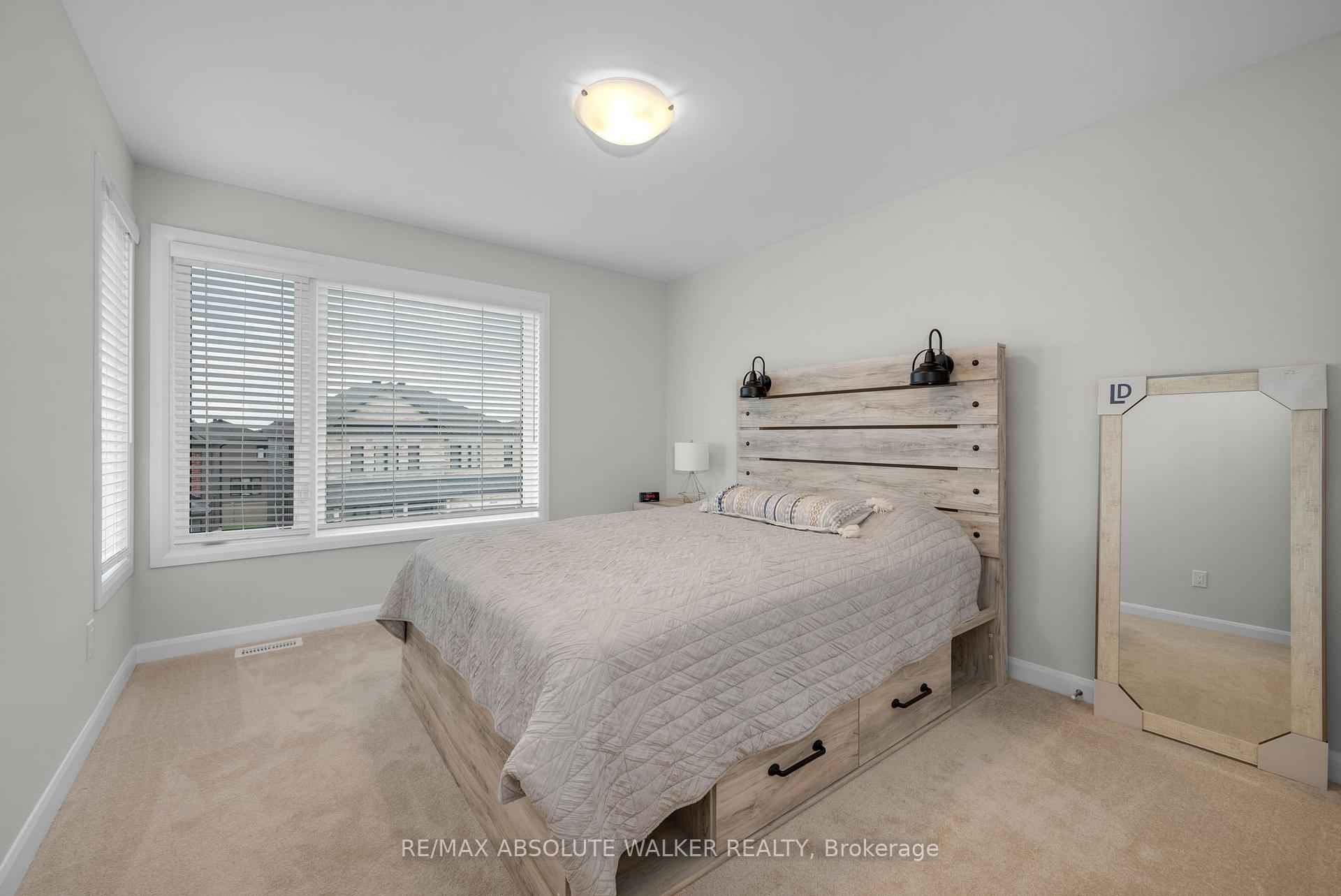 Photo 26 of 529 Anchor Circle, Ottawa, Mahogany Community — HOMEH