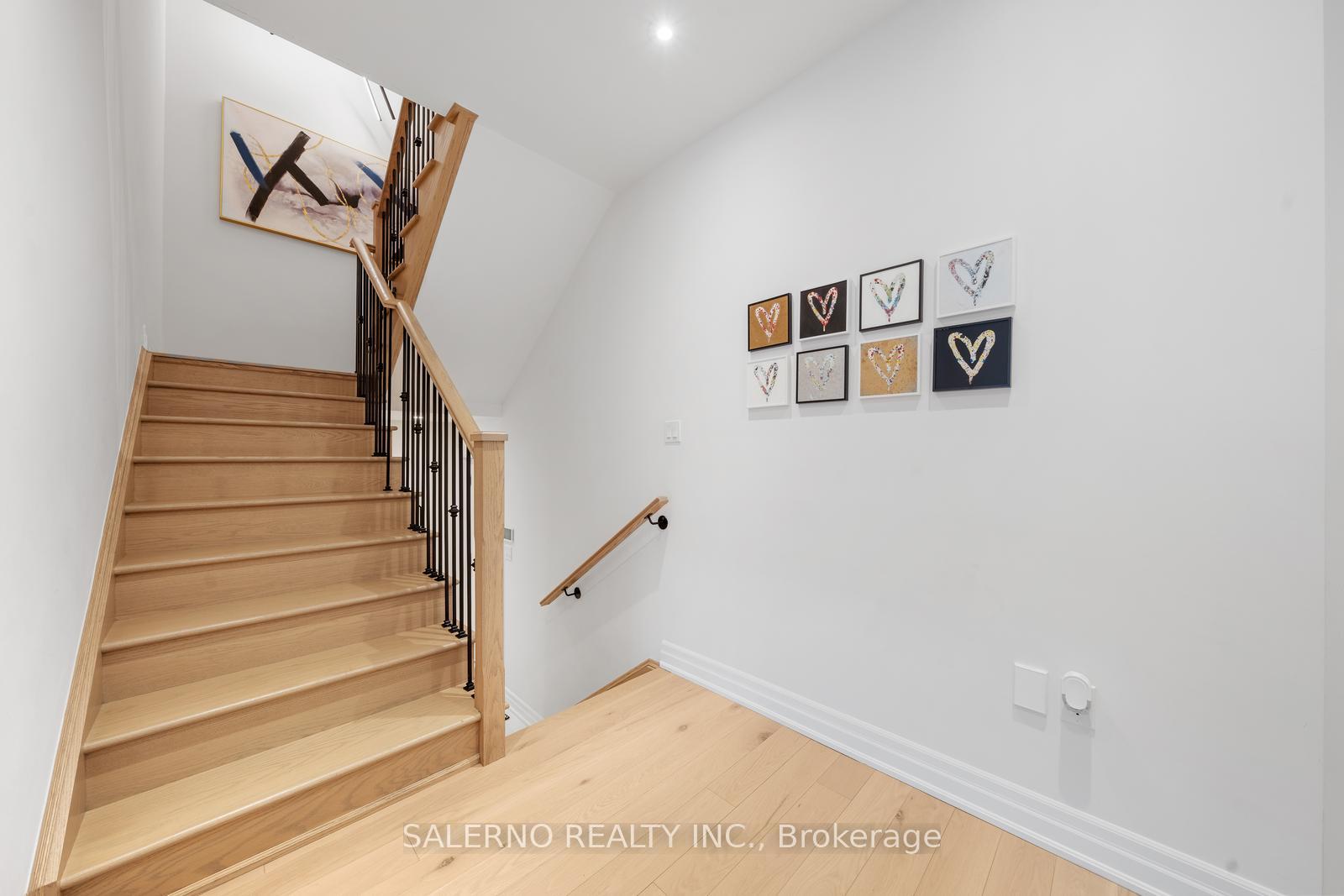 Photo 20 of 54 Tatton Court, King, King City — HOMEH