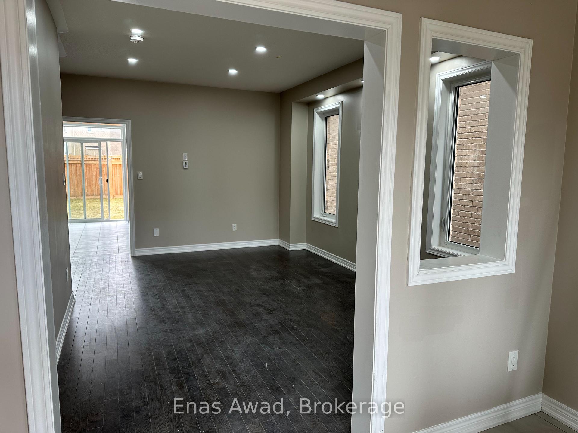 Photo 13 of 1026 Green Street, Innisfil, Lefroy — HOMEH