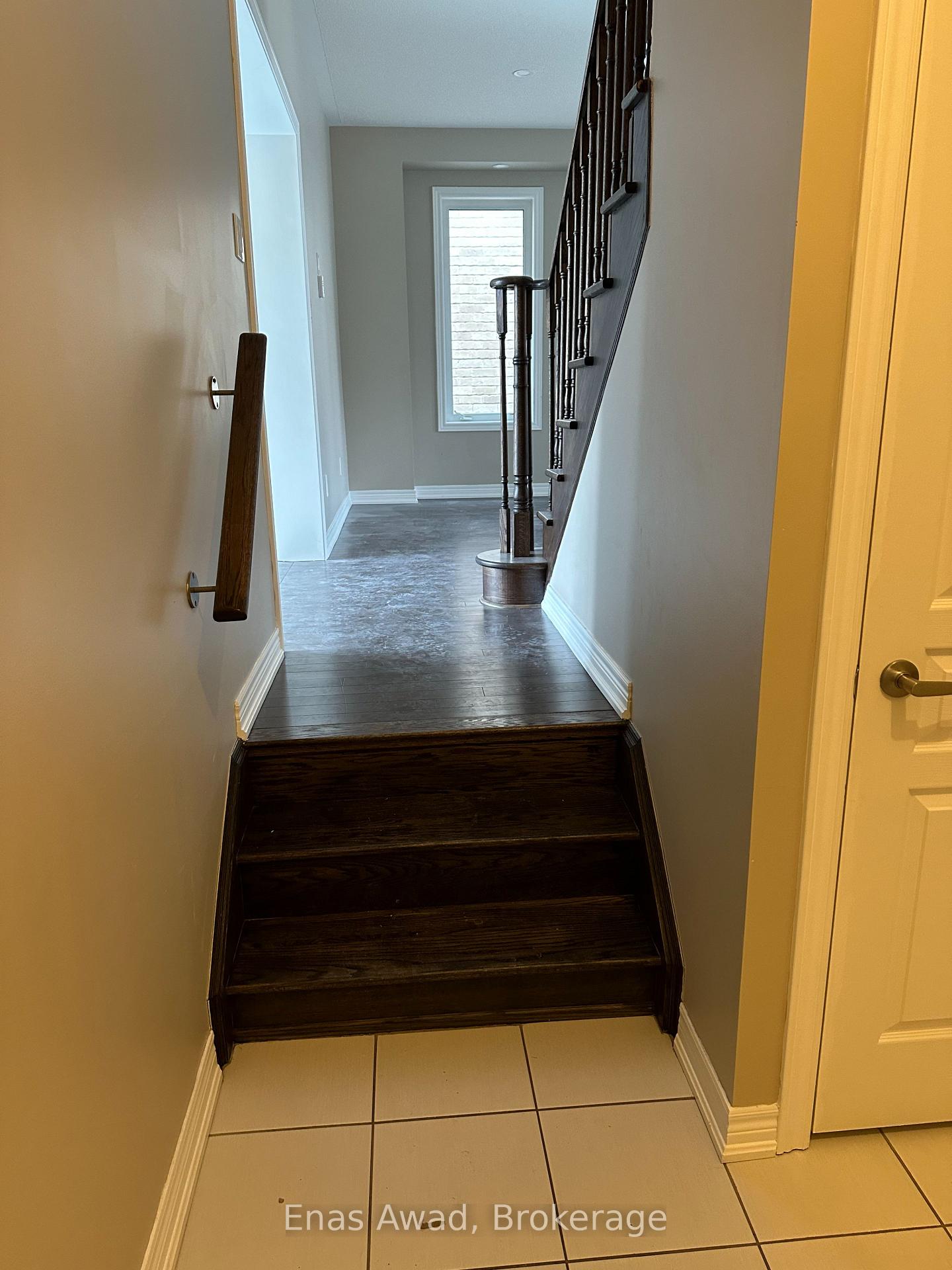 Photo 16 of 1026 Green Street, Innisfil, Lefroy — HOMEH